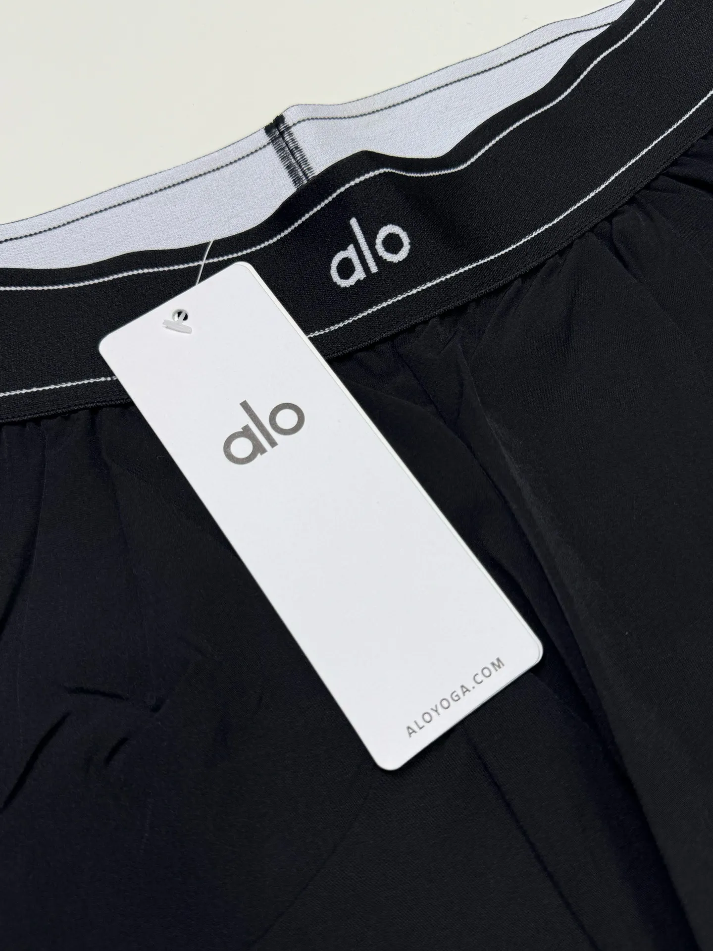 Style number: NH 08# Color: Black/Blue Size: S M L ✅ Versatile king for lazy people: super slim, suitable for sports, commuting and shopping. ✅ Details control ecstasy: with logo elastic waist, comfortable and not tight, with a sense of relaxation when walking.