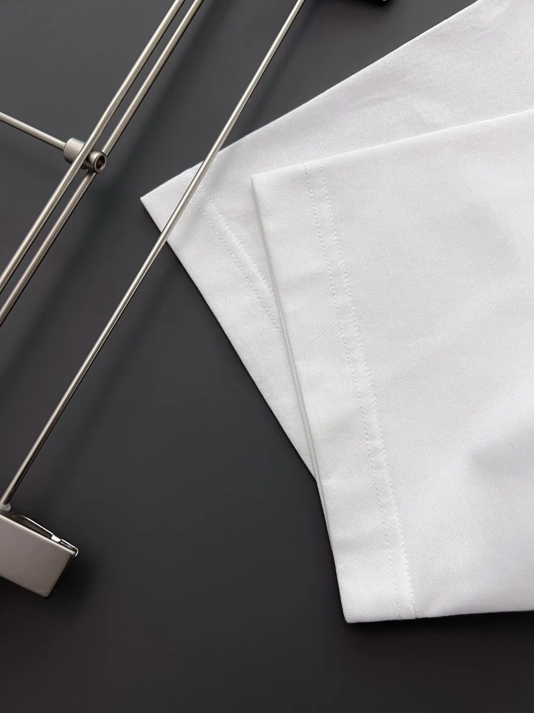 ) alo*] Gram pure cotton double yarn loose handsome T-shirt) Hot Sale In Stock spring and summer short-sleeved, simple basic wardrobe artifact, casual Versatile must-have) first-class workmanship and routing texture, two colors recommended: White, Black,) loose version S-2XL)