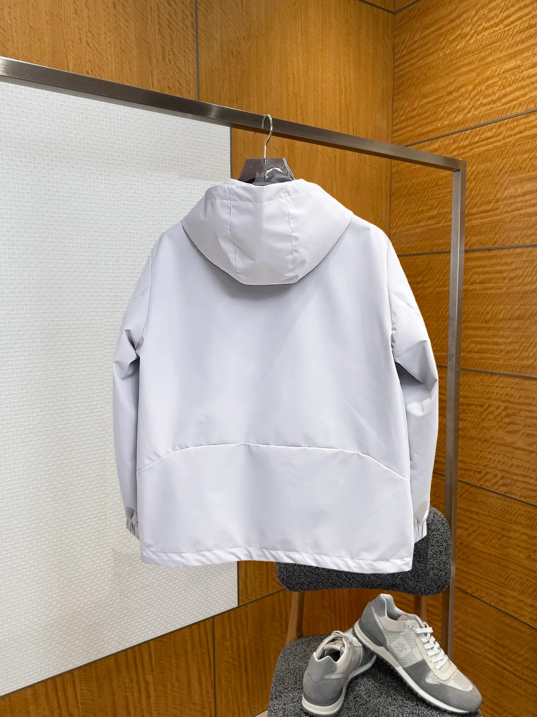 alo official website Same Style, complete with three labels, on sale in advance. 2026 Autumn and Winter New Arrival men's jacket, reversible Original with complete three labels. Premium version. Customized fabrics at the counter. Breathable, high comfort, impeccable details, brand element design concept, reflecting high quality. It feels delicate and soft, presents a casual cut, and has a great upper body shape. Sizes: M～3XL,