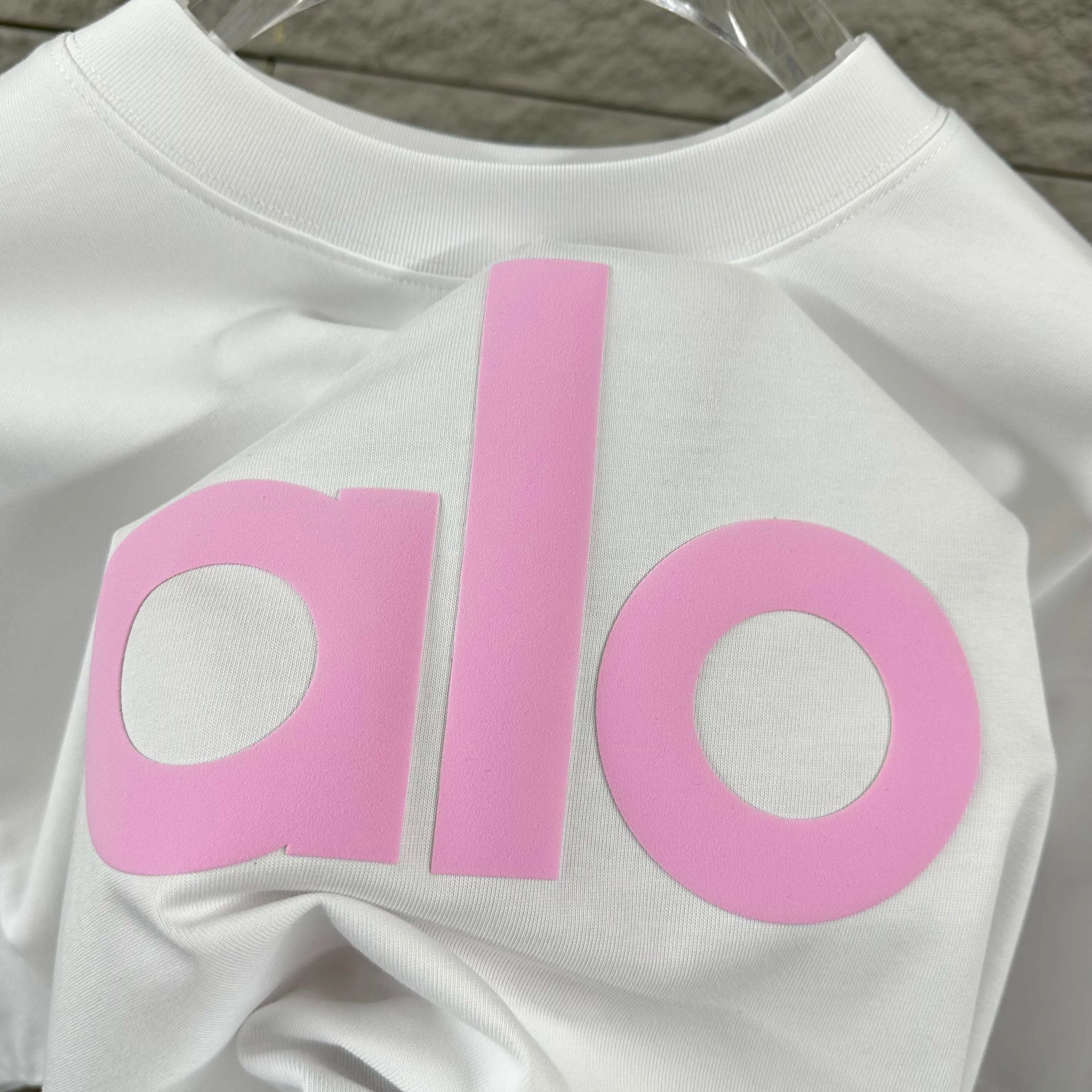 Alo*2026 New Arrival Classic logo T Same Style ：Black White Red Size： S （90-130 ） M （120-150 ） L （140-165 ） XL （160-180 ） XXL （180 ）