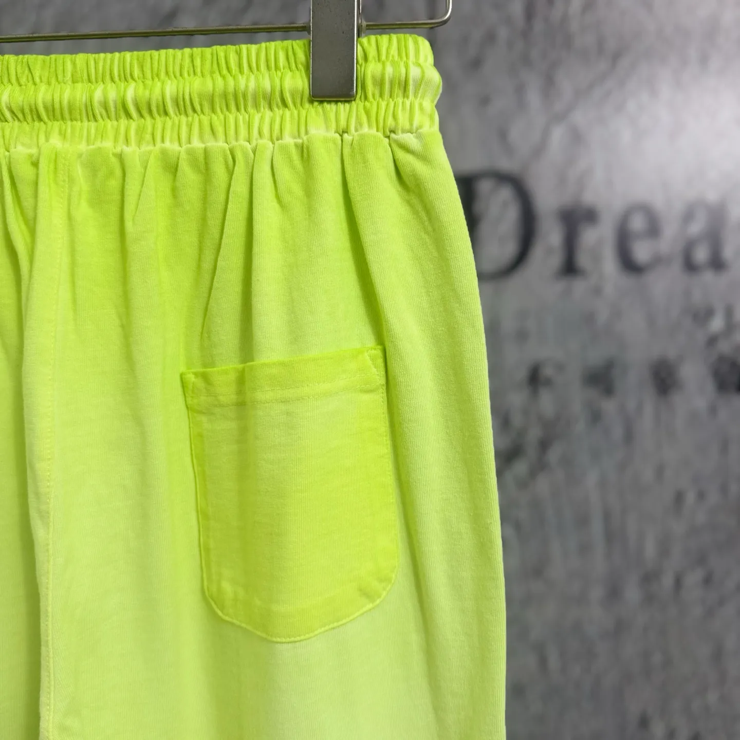 "𝙉𝙚𝙬⚜️alo" 2026 Spring and Summer New Arrival straight trousers for men and women Same Style gram pure cotton Retro old gradient three-dimensional sequin print Color: Pink Fluorescent Green Gray Army Green Sizes: S M L XL XXL