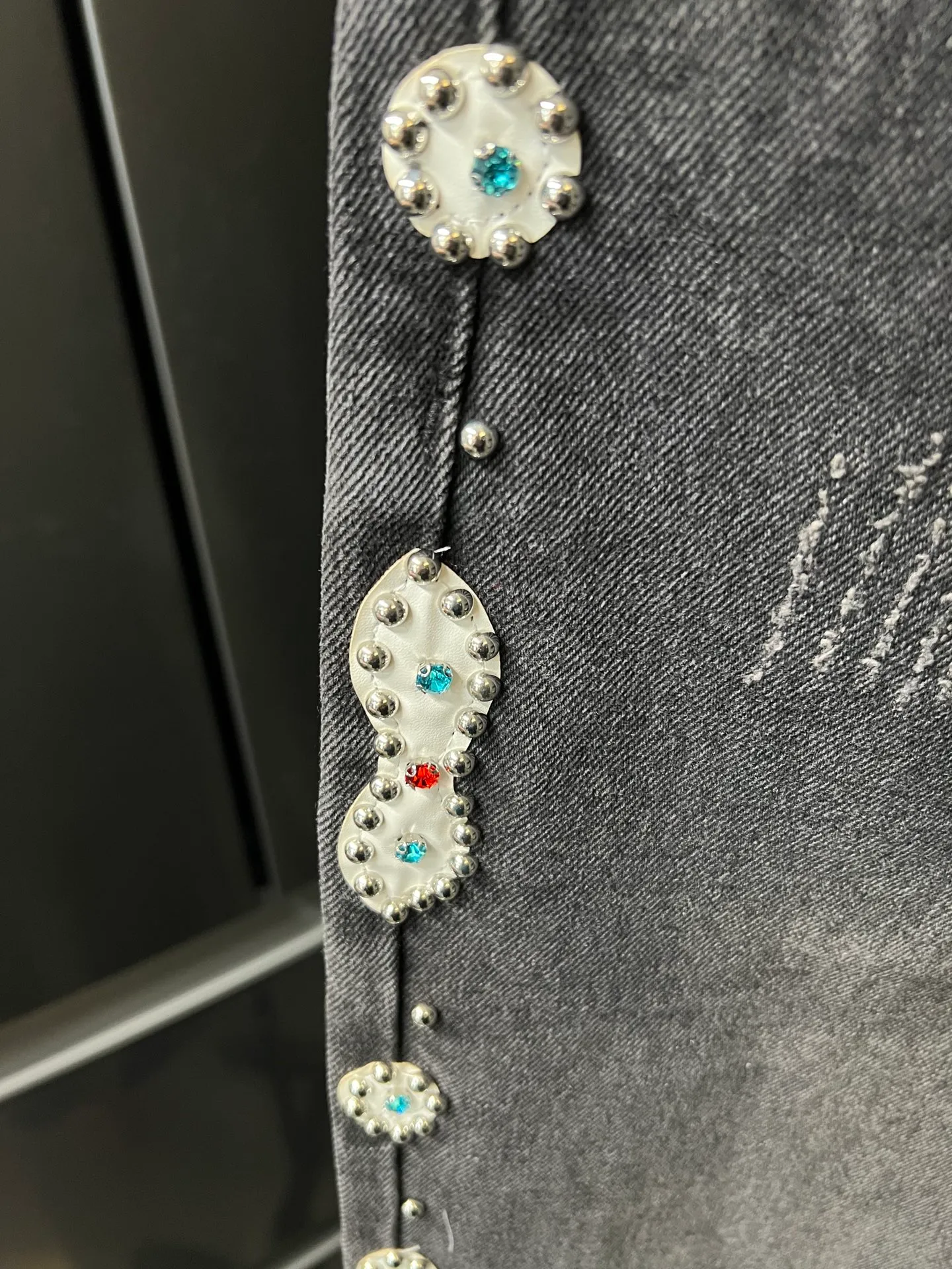 【 】 AMIRI/ 25Ss （ ） Light Blue + ， ! ， ， 。 Quality ，Wear-Resistant ， 。 get look! Size：28 30 32 34（ s-xl） Size 9