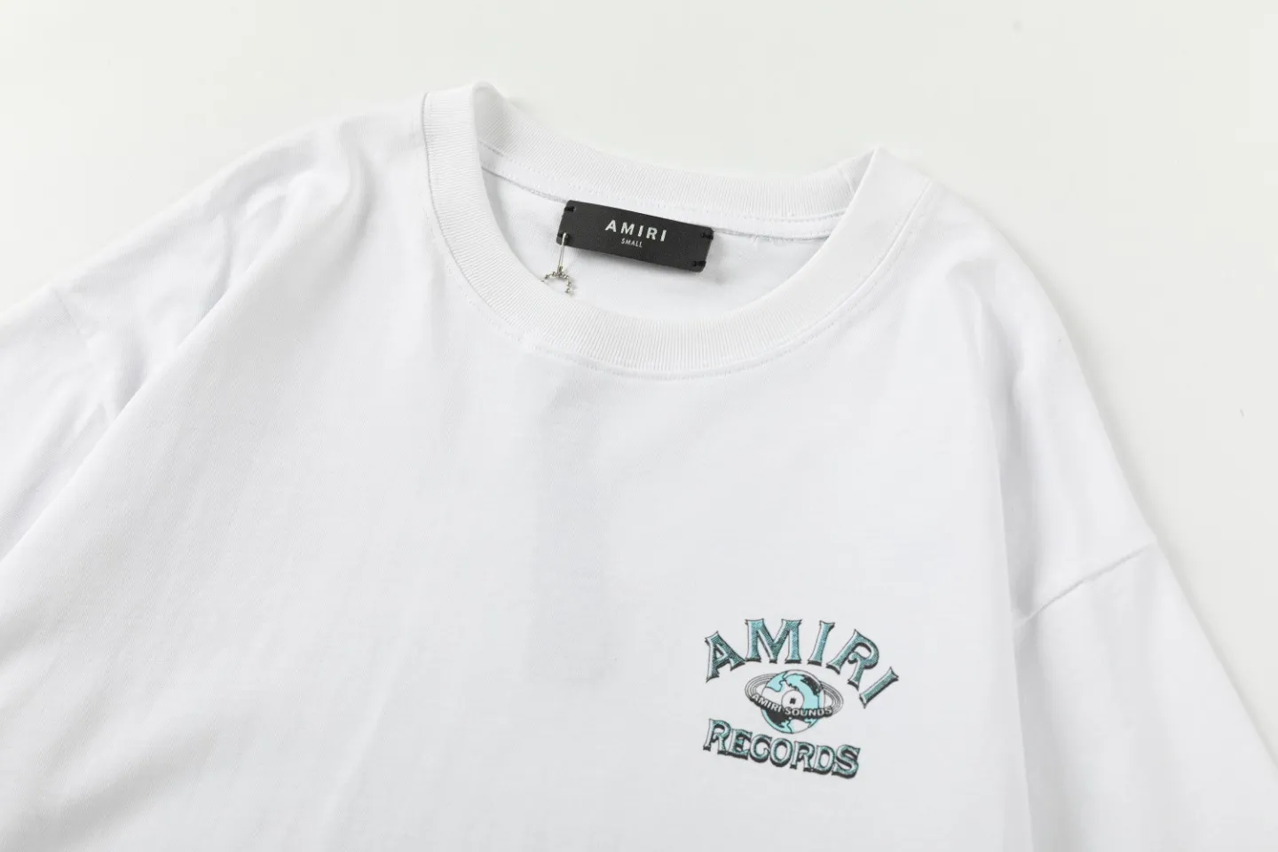 7139#70 ， ：Black，White。Size：S M L XL