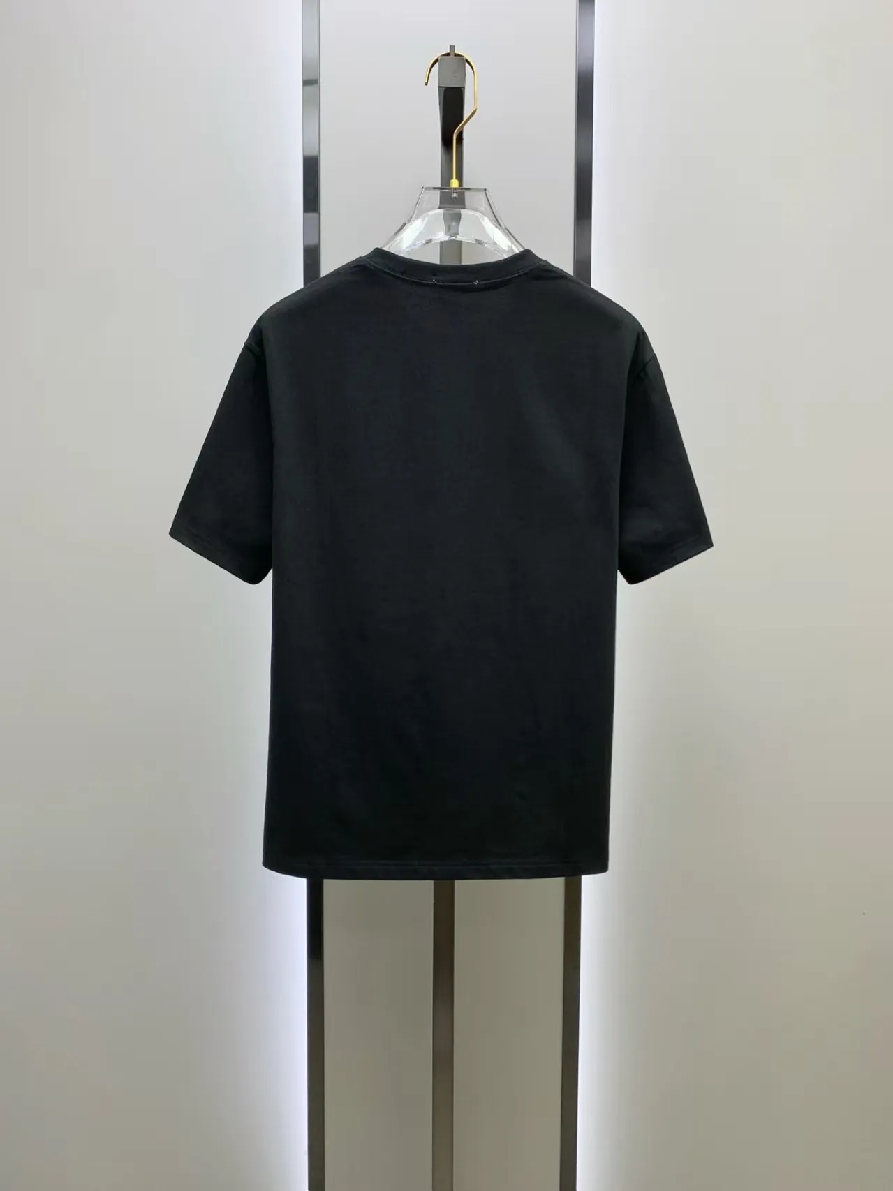 AMIRI# 2026 New Arrival New Arrival T Premium ！ logo Premium . . . . . ！ ！ ：Black。White！ Sizes： S M L XL XXL ：50 52 55 58 61 ：69 71 73 75 77 ：48 50 53 56 58 ：22 22.5 23 23.5 24 ， 1-3CM