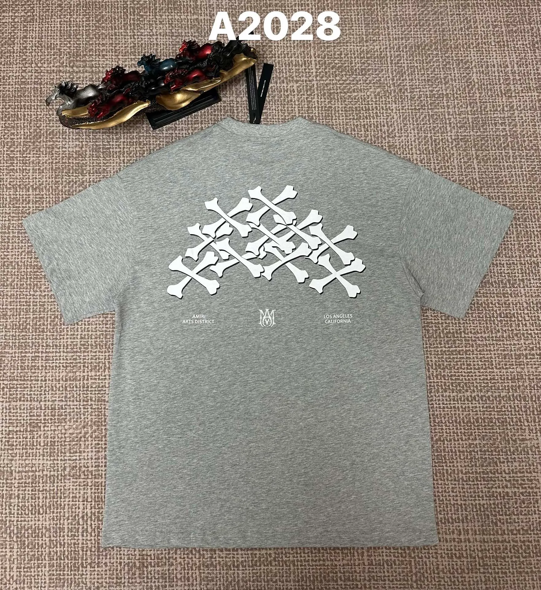 90 A 2028 Same Style， ，32 ， ，Black，White、Gray，XS S M L