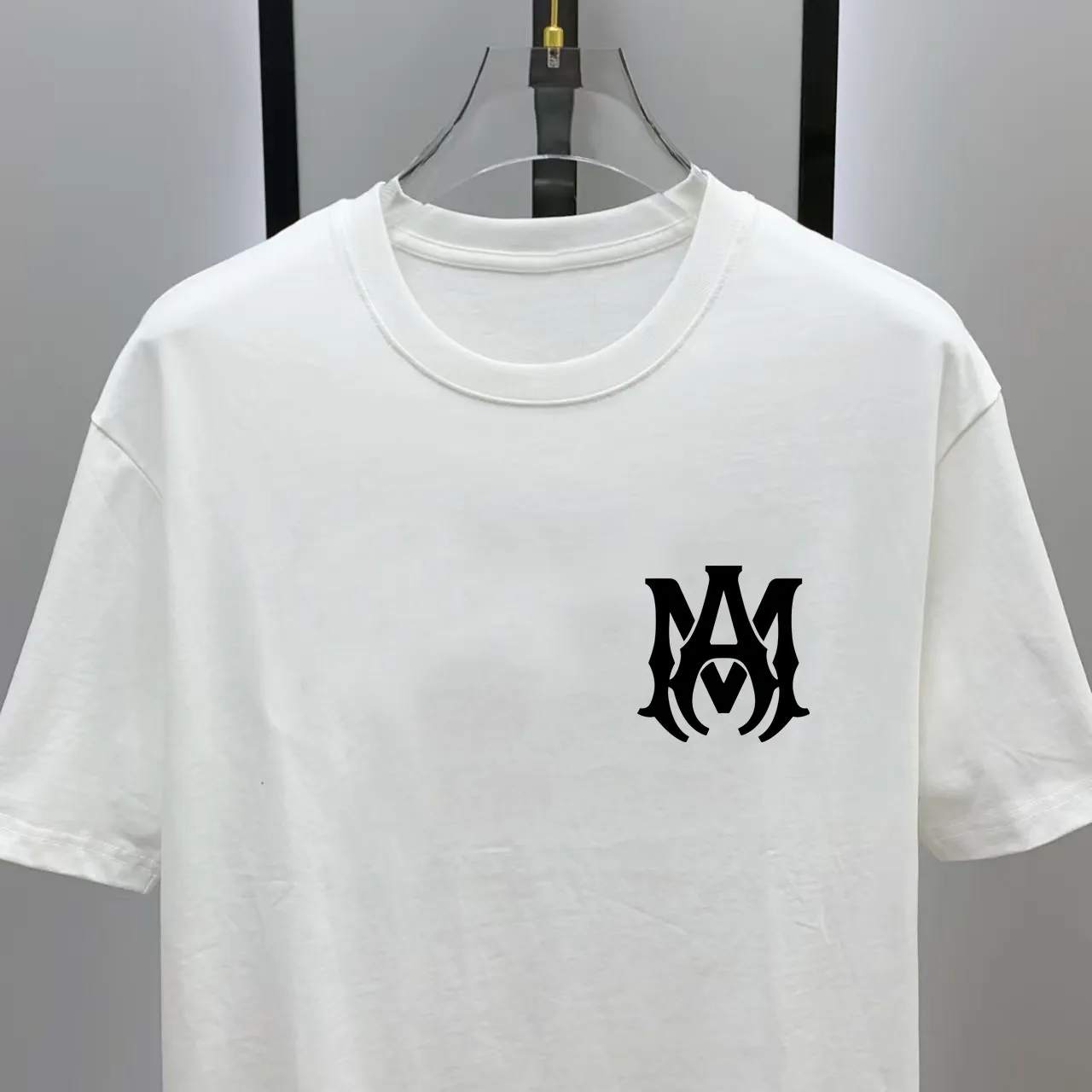 AMIRI# 2026 New Arrival New Arrival T Premium ！ logo Premium . . . . . ！ ！ ：Black。White！ Sizes： S M L XL XXL ：50 52 55 58 61 ：69 71 73 75 77 ：48 50 53 56 58 ：22 22.5 23 23.5 24 ， 1-3CM