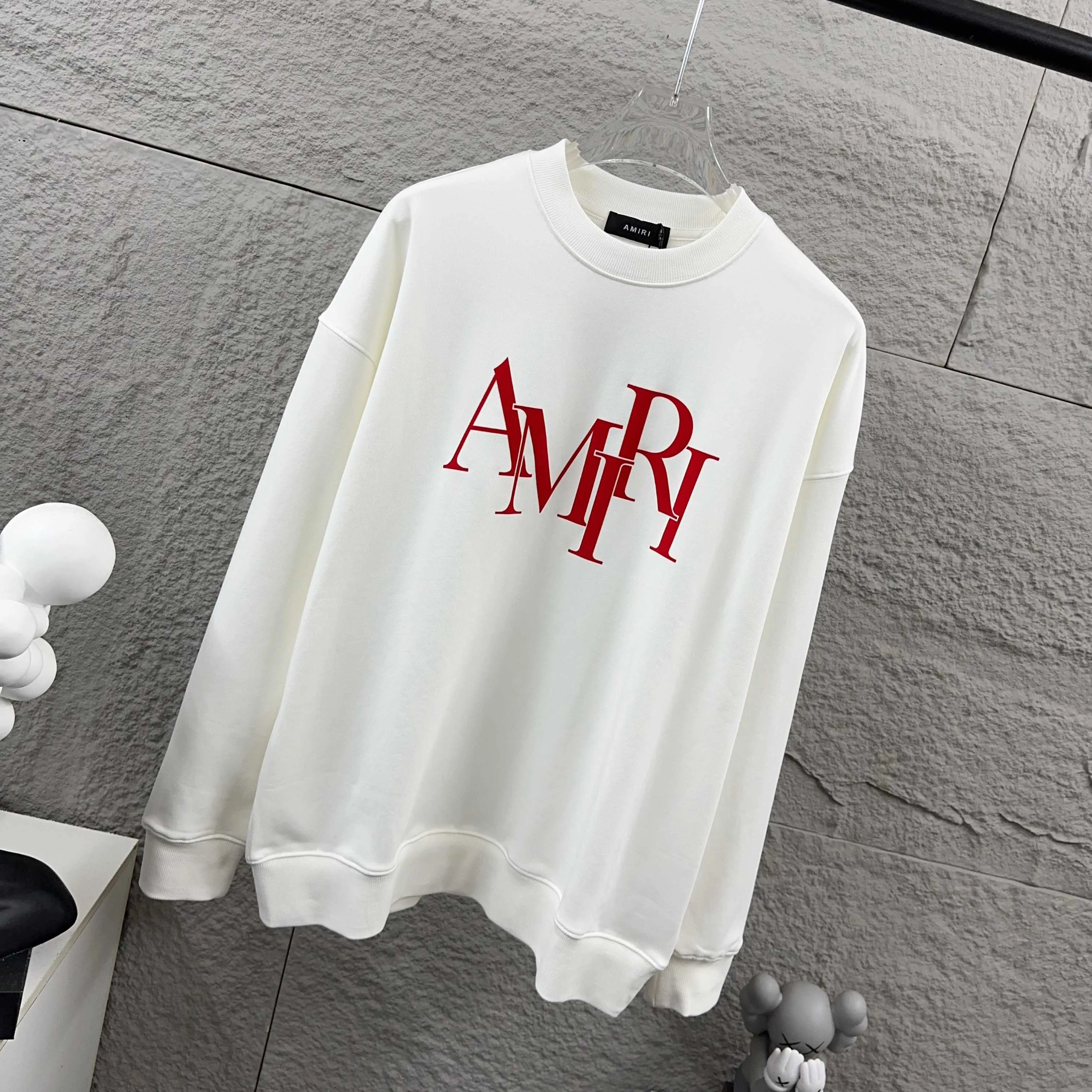 Amiri*Emile 2026 Early Autumn and Winter New Arrival Classic letter totem three-dimensional flocking technology Customized terry fabric Long-sleeved round neck sweatshirt Men and women Same Style Color: Black White Size: S (90-130 pounds) M (120-150 pounds) L (140-165 pounds) XL (160-180 pounds) XXL (180 pounds)