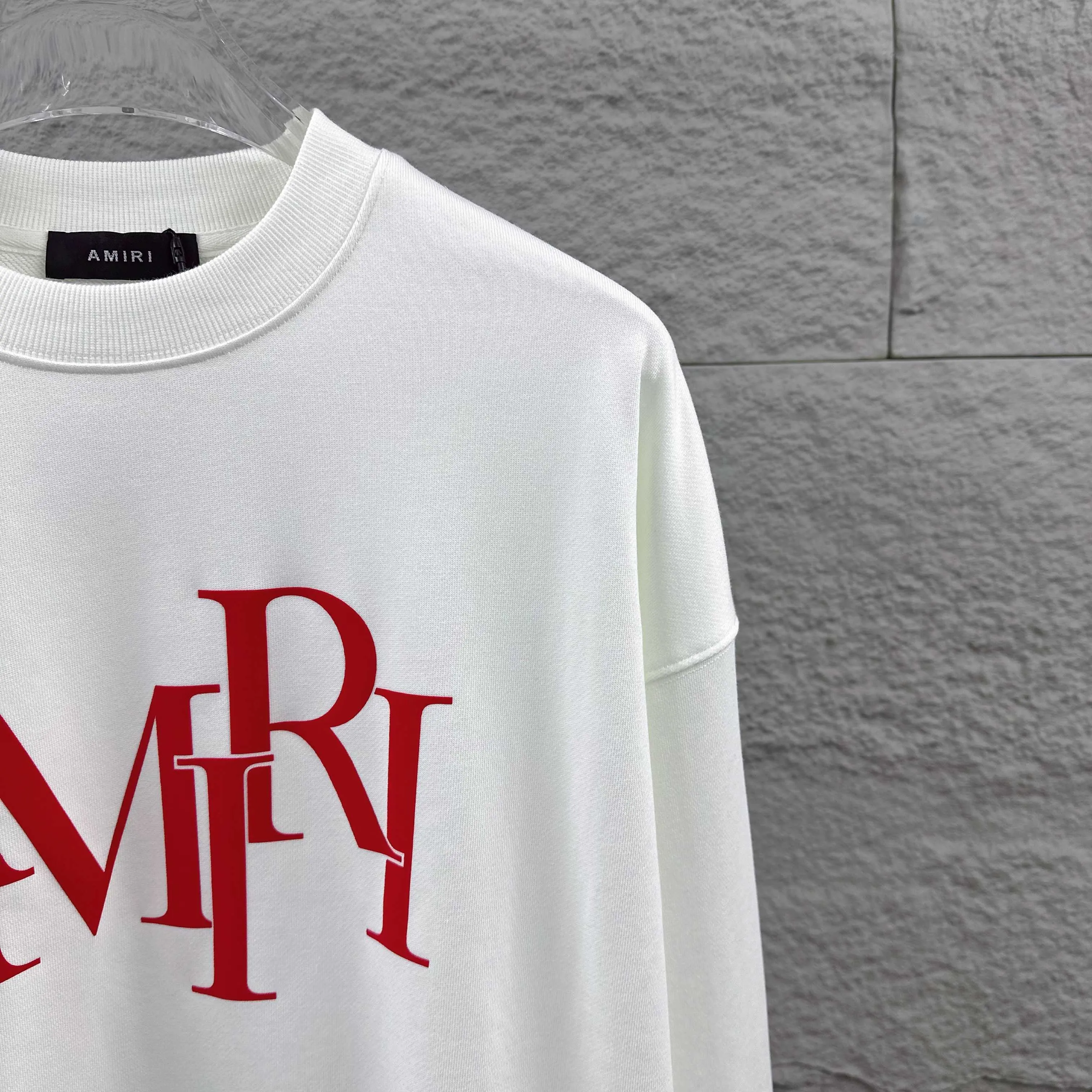 Amiri*Emile 2026 Early Autumn and Winter New Arrival Classic letter totem three-dimensional flocking technology Customized terry fabric Long-sleeved round neck sweatshirt Men and women Same Style Color: Black White Size: S (90-130 pounds) M (120-150 pounds) L (140-165 pounds) XL (160-180 pounds) XXL (180 pounds)