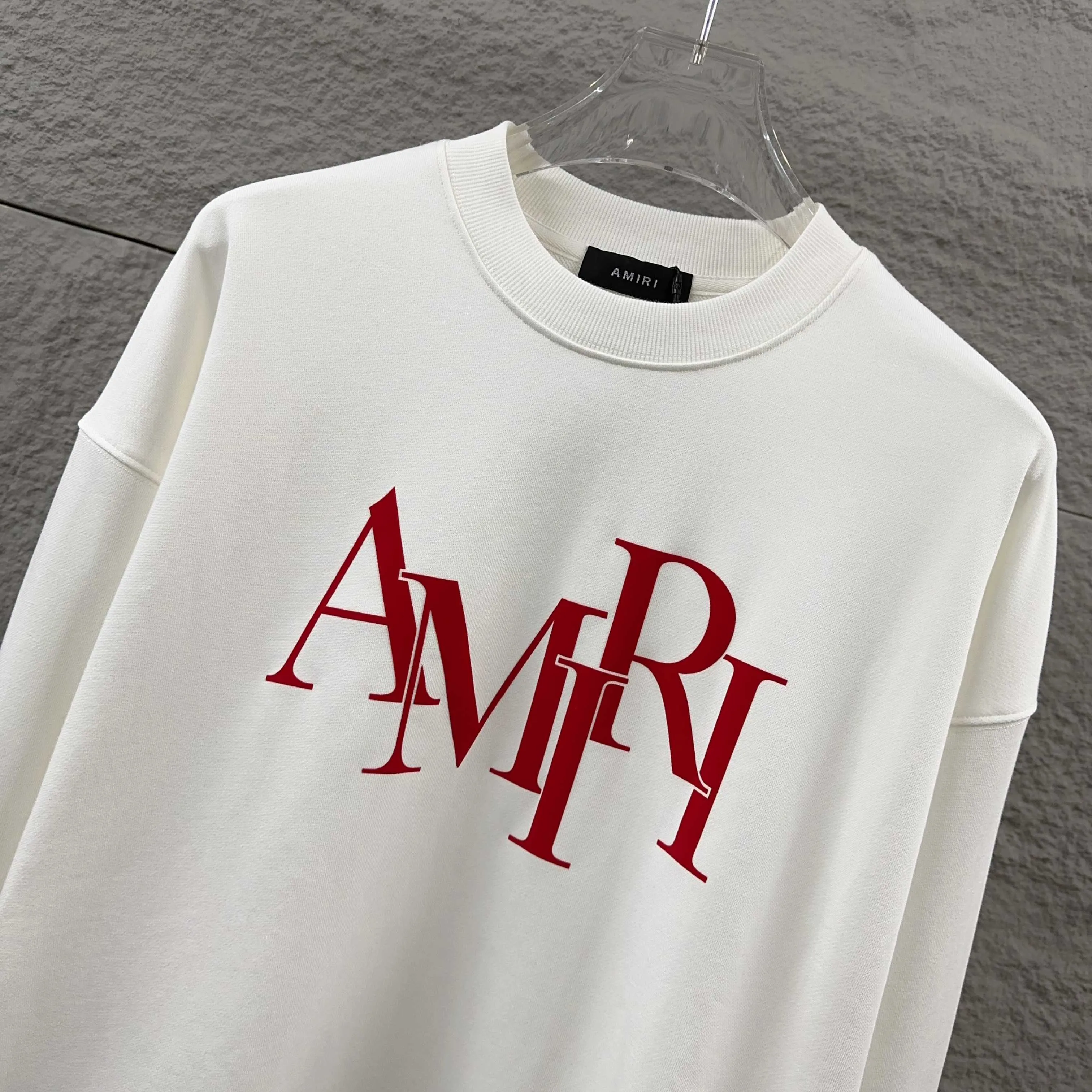 Amiri*Emile 2026 Early Autumn and Winter New Arrival Classic letter totem three-dimensional flocking technology Customized terry fabric Long-sleeved round neck sweatshirt Men and women Same Style Color: Black White Size: S (90-130 pounds) M (120-150 pounds) L (140-165 pounds) XL (160-180 pounds) XXL (180 pounds)