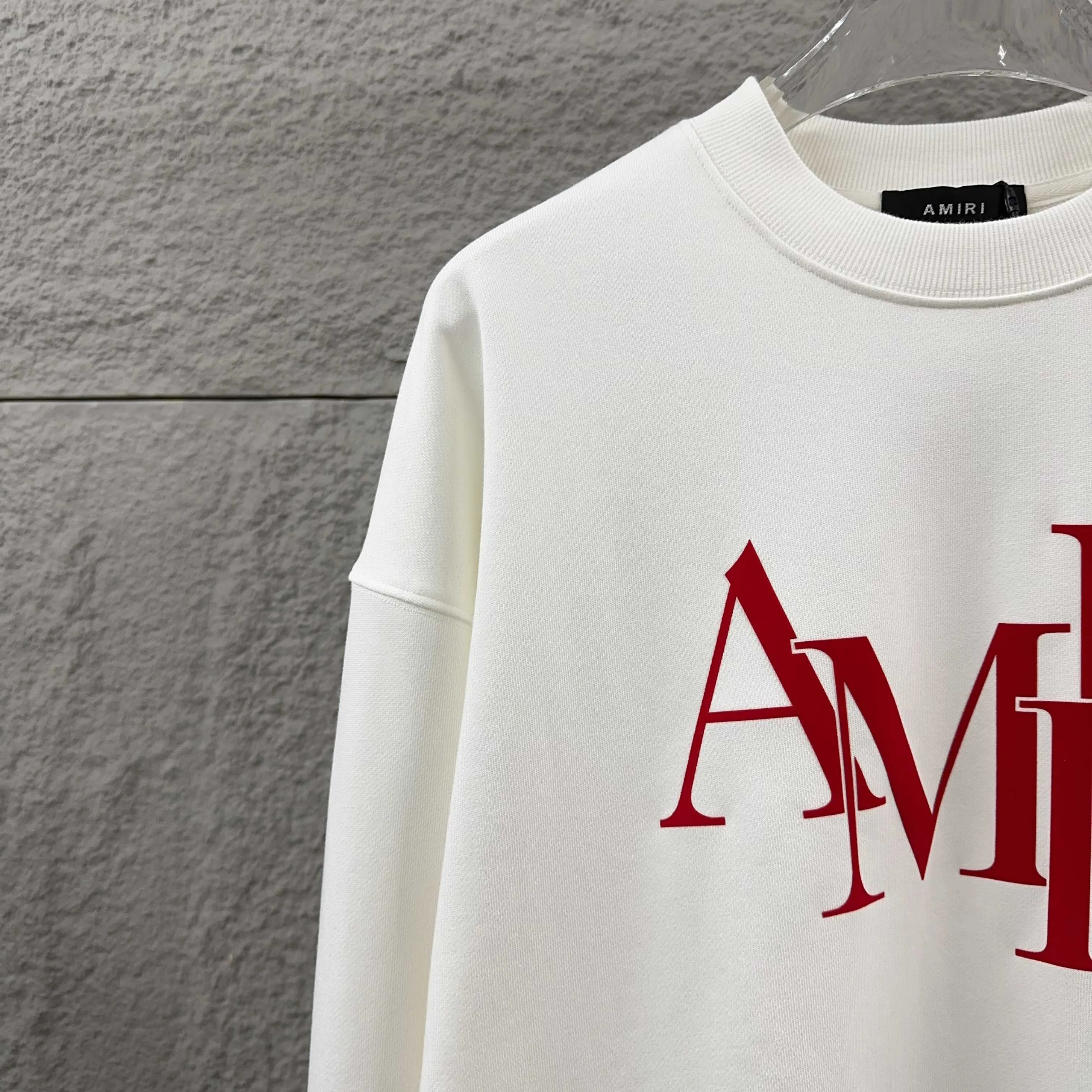 Amiri*Emile 2026 Early Autumn and Winter New Arrival Classic letter totem three-dimensional flocking technology Customized terry fabric Long-sleeved round neck sweatshirt Men and women Same Style Color: Black White Size: S (90-130 pounds) M (120-150 pounds) L (140-165 pounds) XL (160-180 pounds) XXL (180 pounds)
