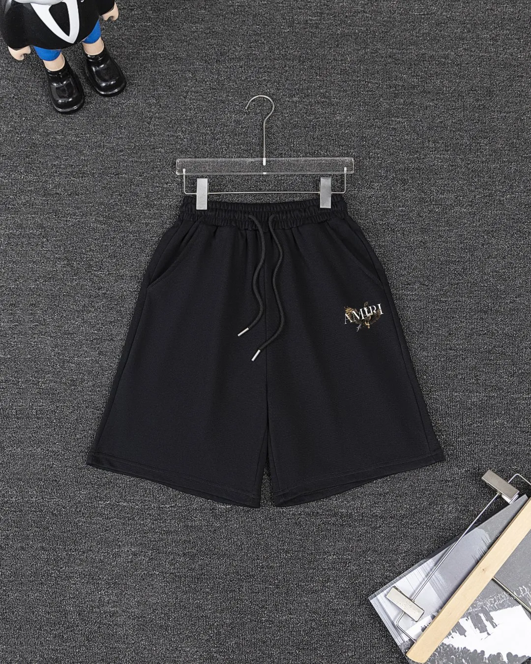 AMIRI ， + ， ， ， ， 。 Sizes： S M L XL XXL ：50 52 55 58 61 ：69 71 73 75 77 ：48 50 53 56 58 ：22 22.5 23 23.5 24 ， 1-3CM
