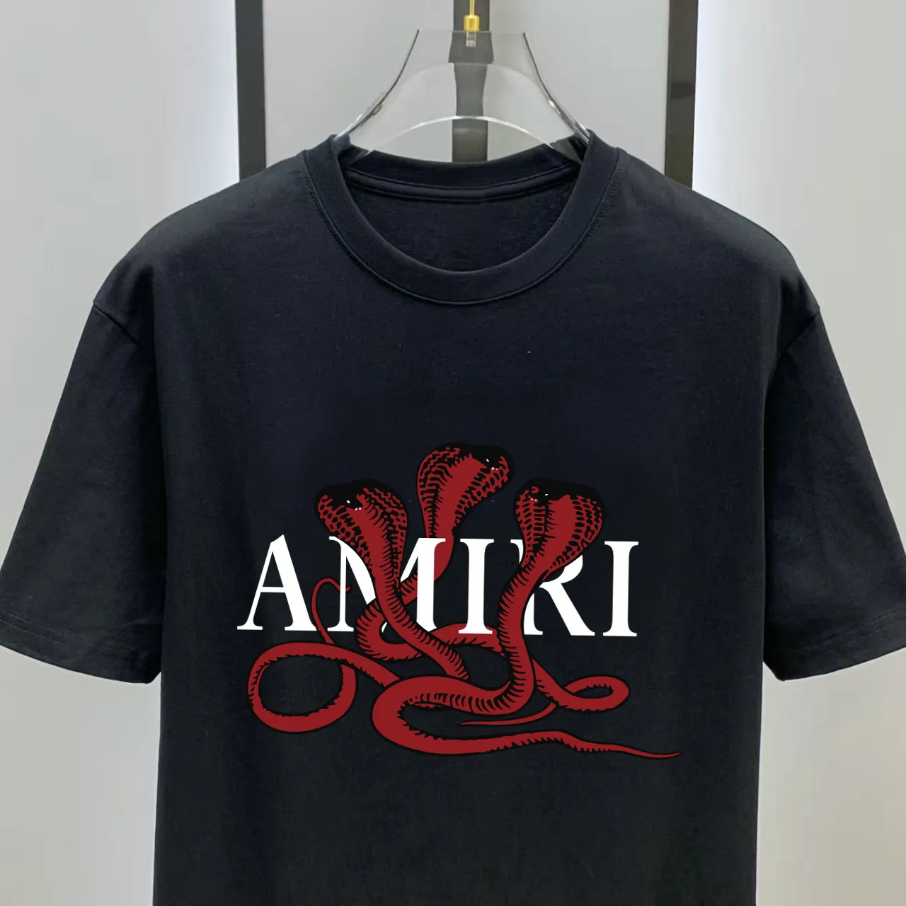 AMIRI# 2026 New Arrival New Arrival T Premium ！ logo Premium . . . . . ！ ！ ：Black。White！ Sizes： S M L XL XXL ：50 52 55 58 61 ：69 71 73 75 77 ：48 50 53 56 58 ：22 22.5 23 23.5 24 ， 1-3CM