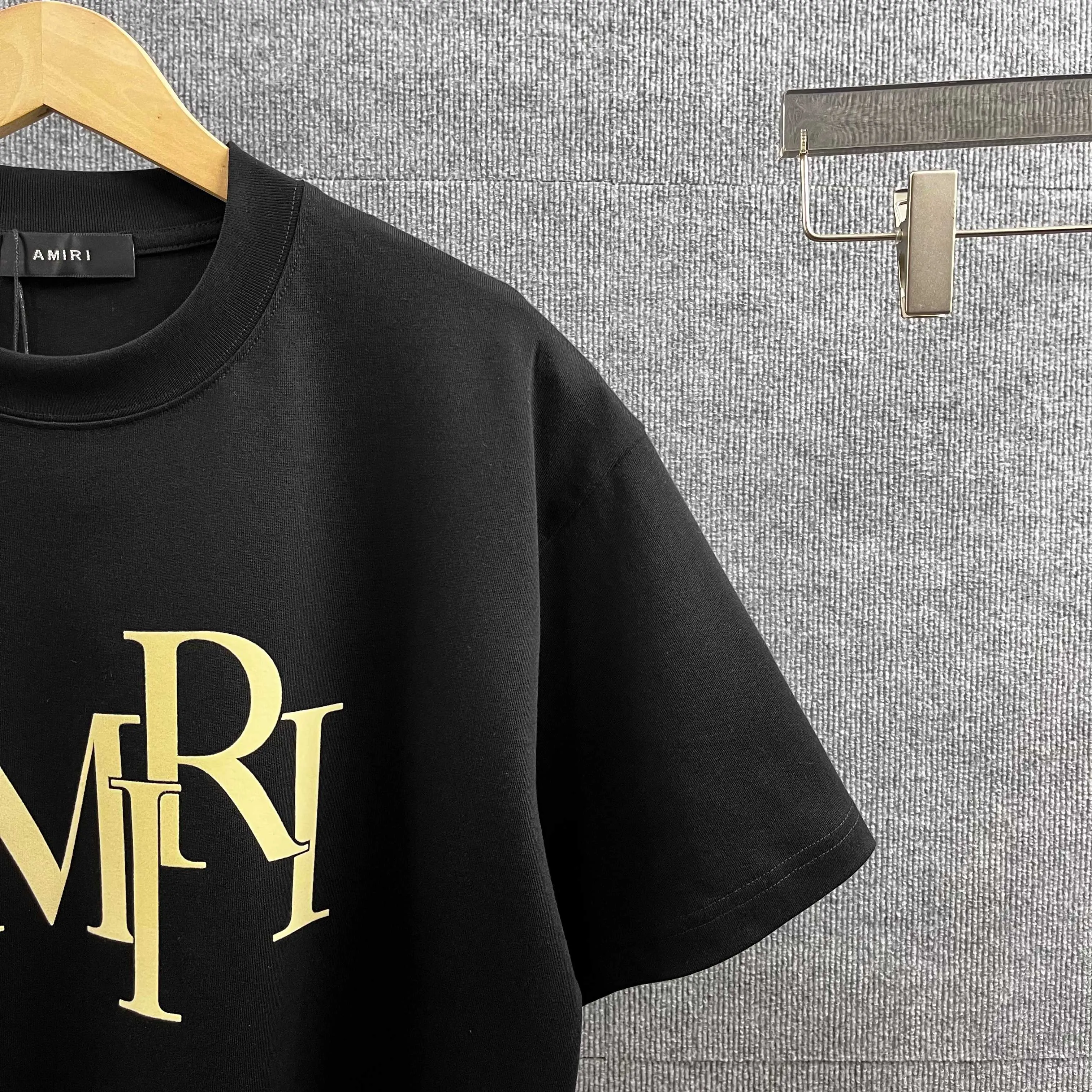 Ami* * 2026 New Arrival Classic t Same Style ：Black White Size： S （90-130 ） M （120-150 ） L （140-165 ） XL （160-180 ） XXL （180 ）