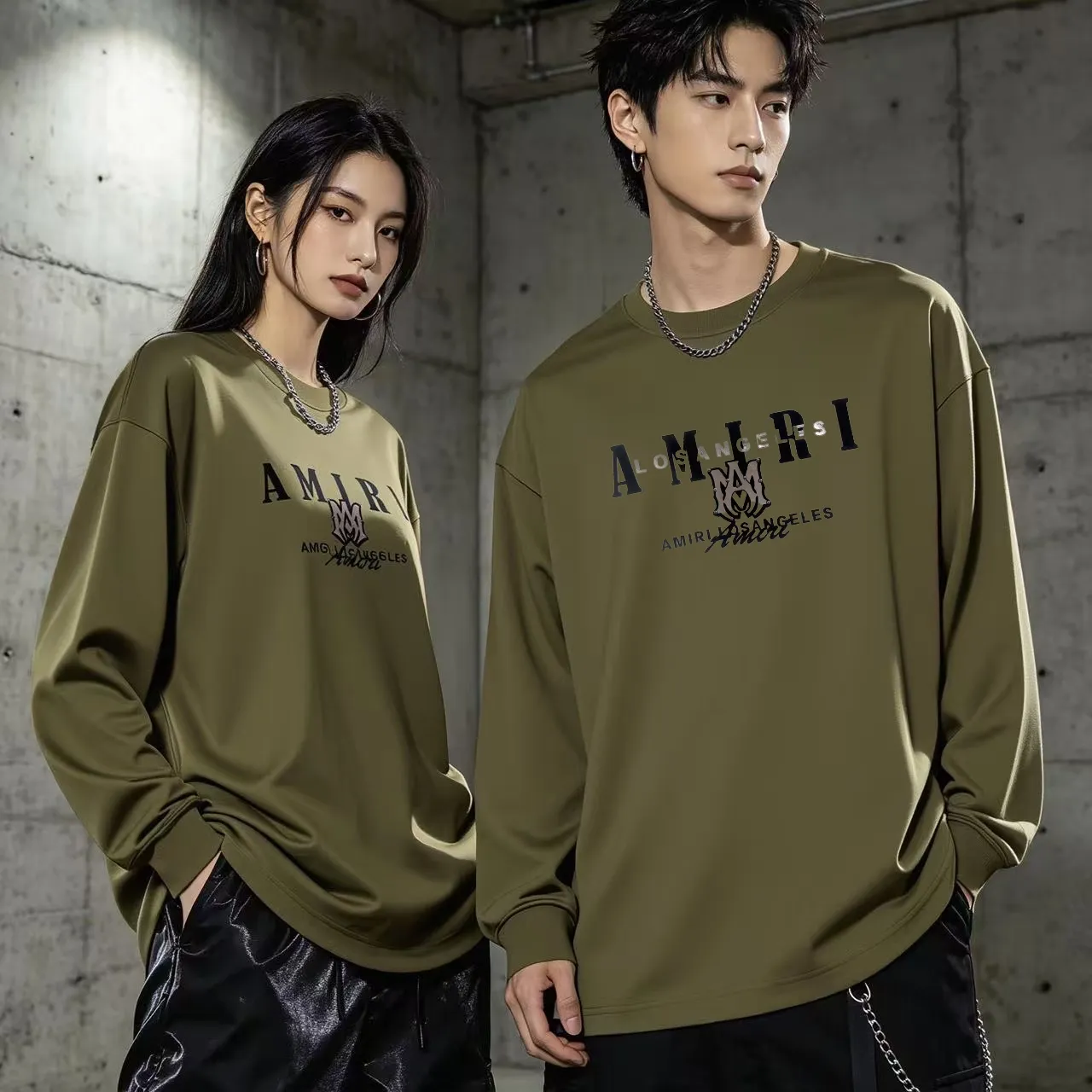 "𝙉𝙚𝙬⚜️Emile" 2026* Autumn and Winter New Arrival long-sleeved T-shirts for men and women Same Style Cotton three-dimensional sequin print for men and women Same Style Size: S M L XL XXL Color: White Apricot Brown Dark Gray