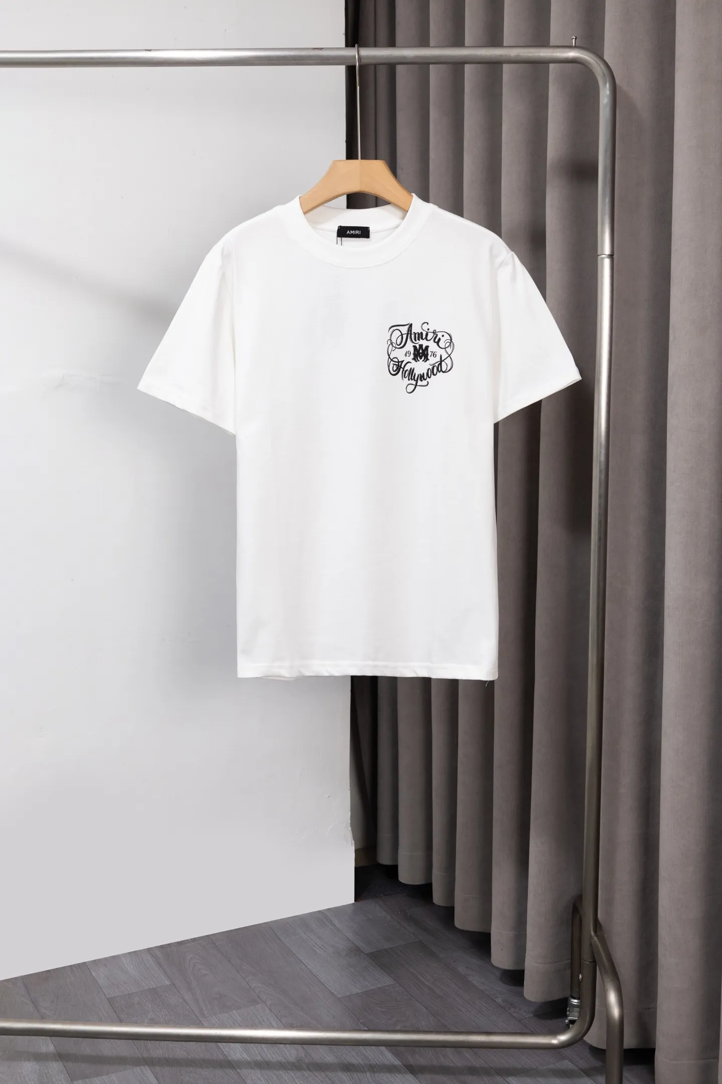 Y 032 《𝙉𝙚𝙬♈️AMIRI》 41ss New Arrival T ， + logo ， ， ， Versatile， Same Style。 : Black，White，Size:M～XXL