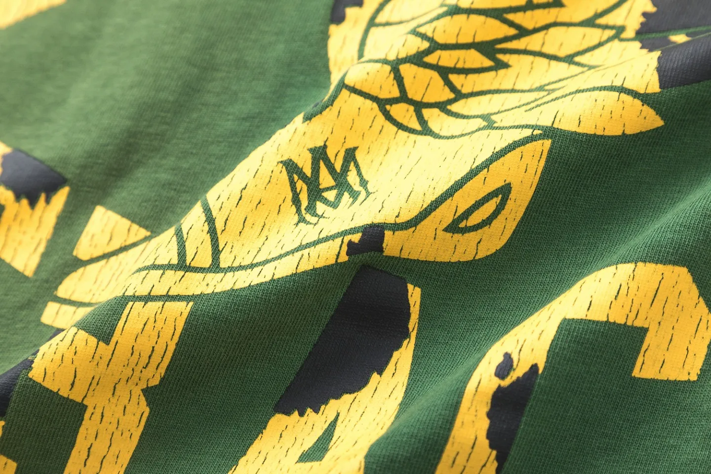 7123# ， ：Black， Green。Size：S M L XL