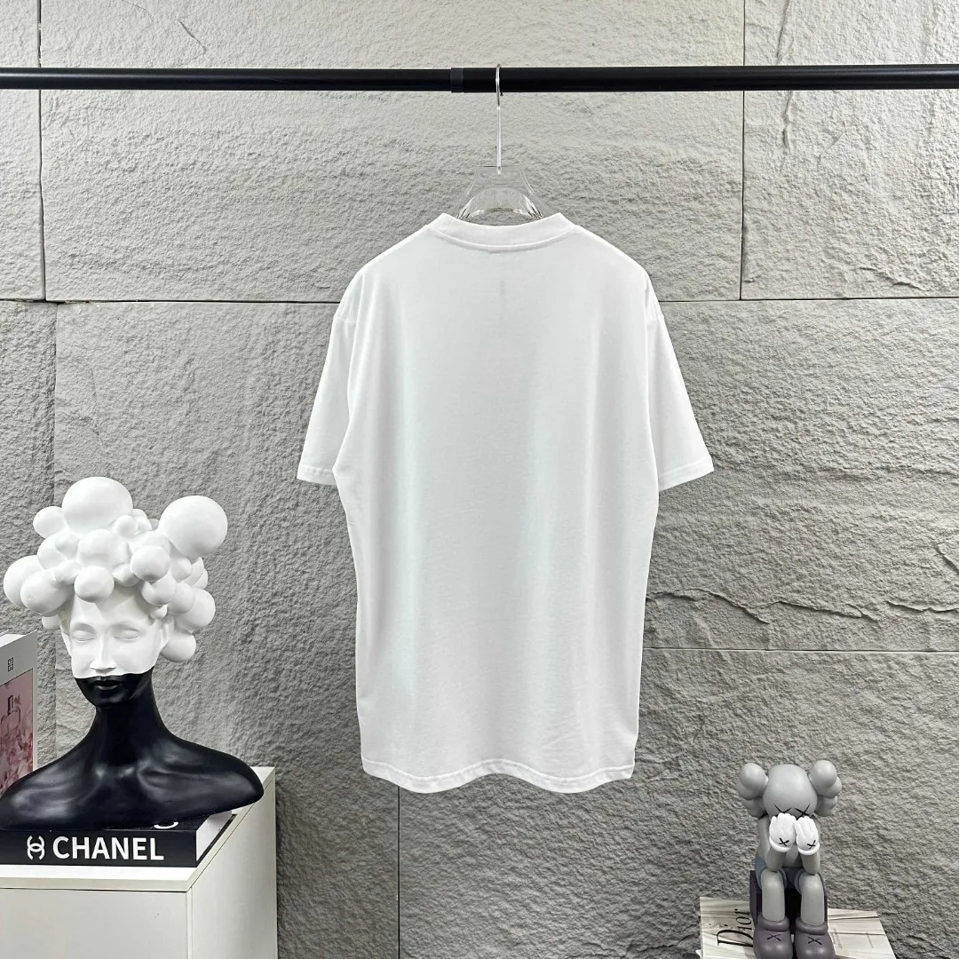 Amiri*Emile 2026 Early Spring and Summer New Arrival Customized plain cotton double yarn fabric Short-sleeved T-shirt Classic letter pyrography process Men and women Same Style Color: Black White Size: S (90-130 pounds) M (120-150 pounds) L (140-165 pounds) XL (160-180 pounds) XXL (180 pounds)