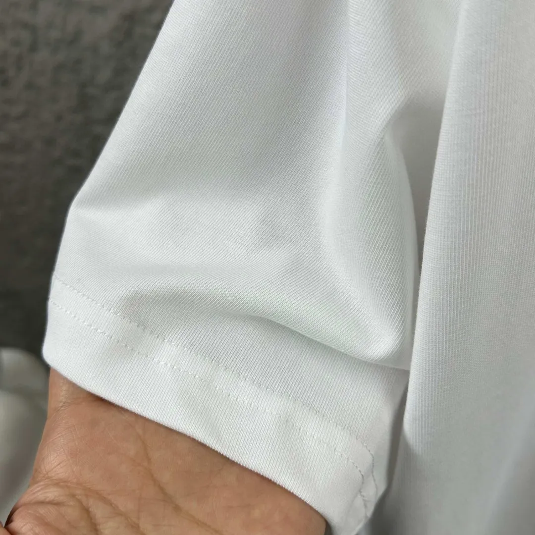 Amiri*Emile 2026 Early Spring and Summer New Arrival Customized plain cotton double yarn fabric Short-sleeved T-shirt Classic letter pyrography process Men and women Same Style Color: Black White Size: S (90-130 pounds) M (120-150 pounds) L (140-165 pounds) XL (160-180 pounds) XXL (180 pounds)