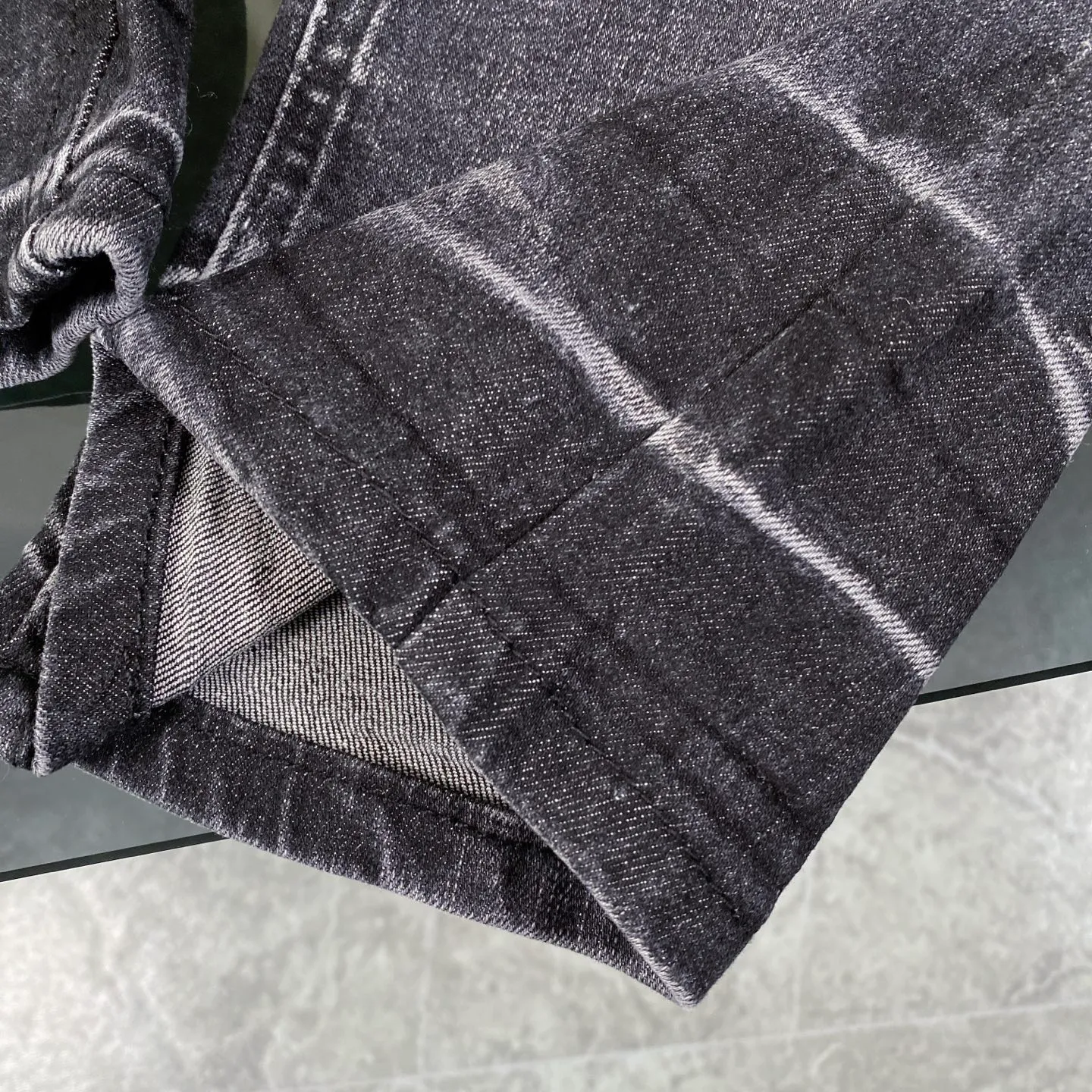 Amiri - Quality ： amiri ， ，amiri Mike Amiri ， 、Punk Rock ， amiri ， 。amiri ， ， 。 ， ， ， 。amiri ， ， ， amiri 。 amiri ， ， ， ， 。 amiri ， 、 、 ， 。 ， 。 oversize trackpants ， ， ， ， 。 Size 28—34
