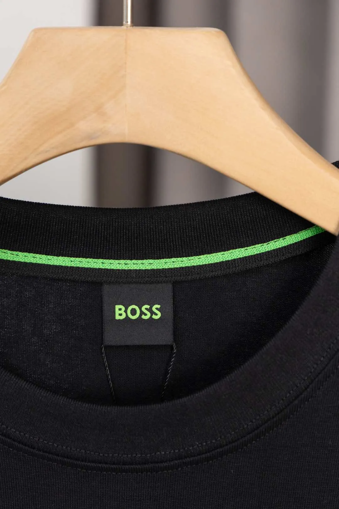 Y 003 2025 BOSS Hot Sale BOSS ， ，logo , ！ ：Black,White，Size：M～XXL