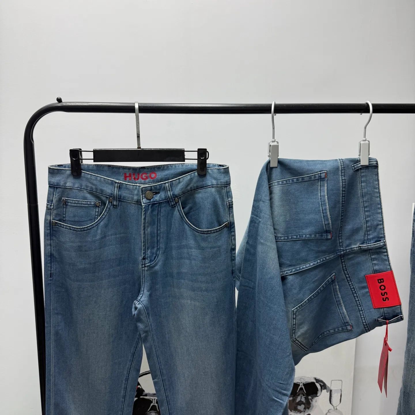 🆕 2026 HUGO BOSS Classic ， 。Light Blue ，Classic Retro ， 。 ， ， 。 • ， Red ， “HUGO” “BOSS” ， ， Quality 。 • Quality ， ，Wear-Resistant ， 。 • 30 38 ， 。 ， ， 、 ， 。 ：Light Blue Size：30 31 32 33 34 35 36 38（ 10）