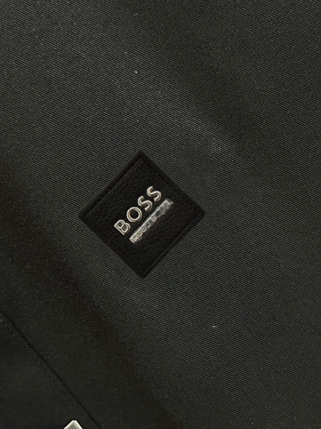 ⚜️BOSS ， ， ， 、 。 。 。Premium 。 ：Black、White ：38—44（M—4XL）