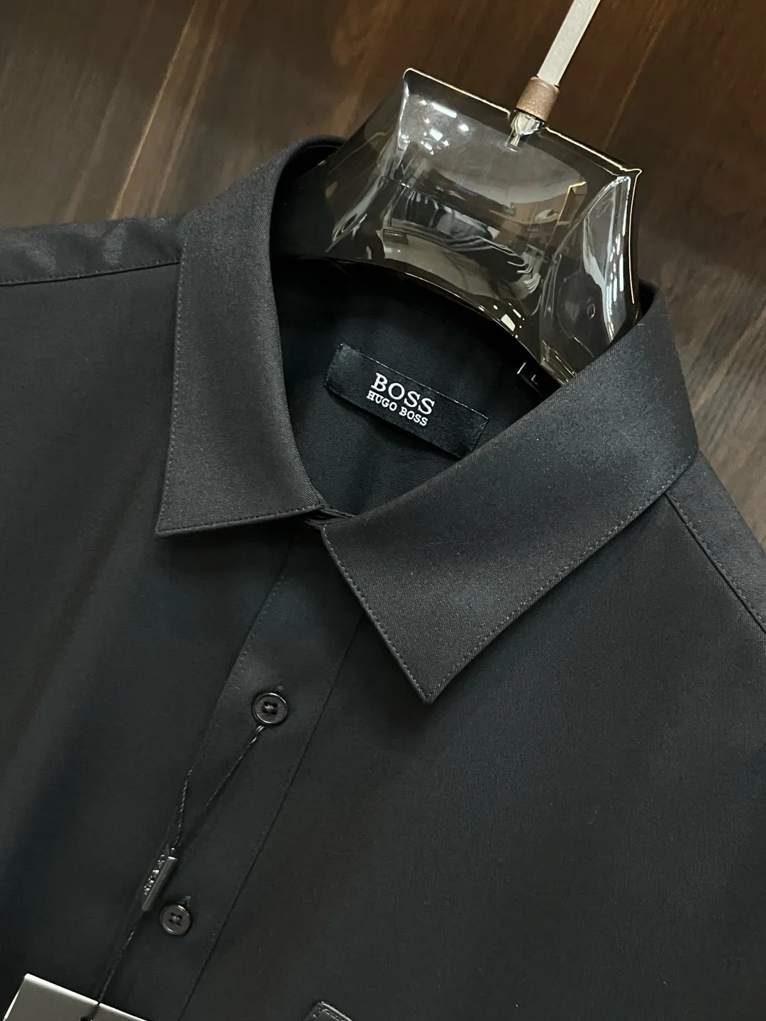 ⚜️BOSS ， ， ， 、 。 。 。Premium 。 ：Black、White ：38—44（M—4XL）