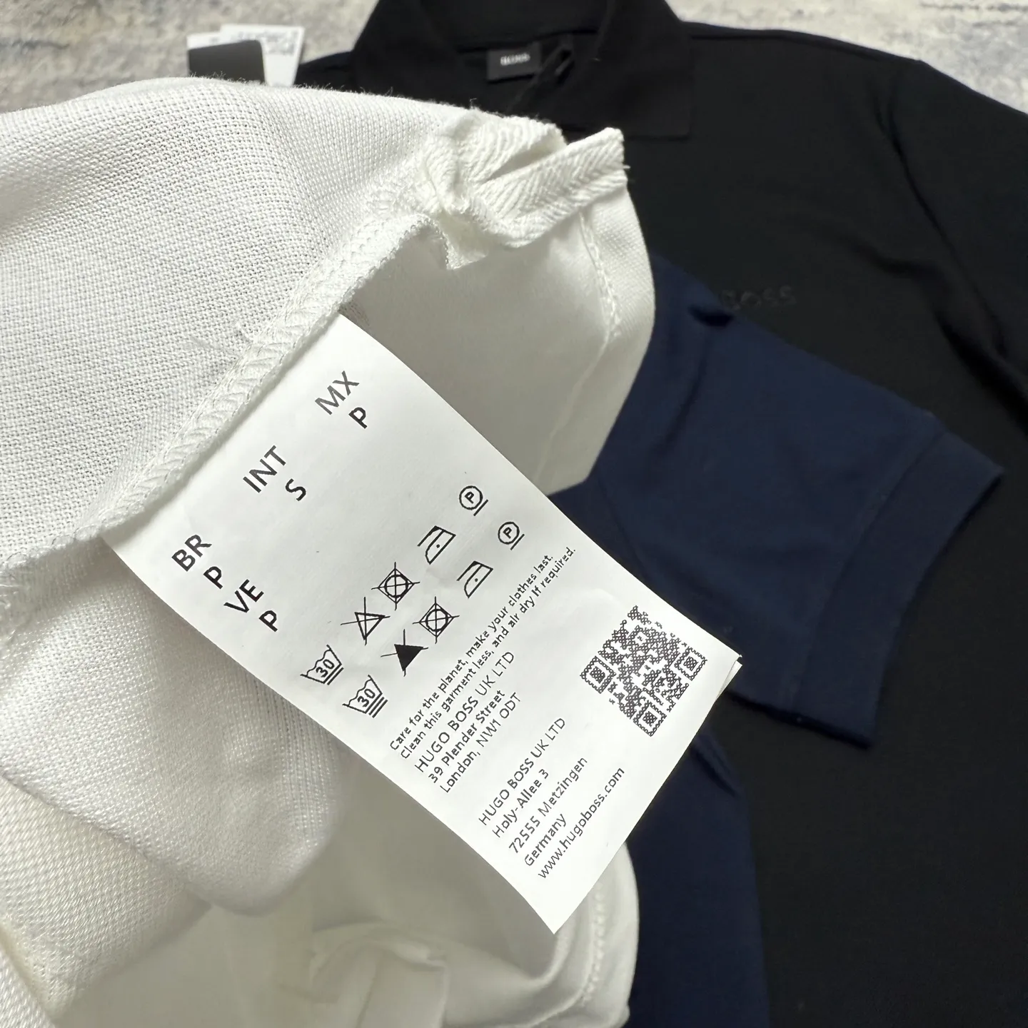 HUGO BOSSPremium POLO + 26 New Arrival Breathable ！ ！ ！ ！ ！ ！ ！ ：Black Navy Blue White Size S XL S： 70 100 47 100-120 M： 72 104 48 120-140 L： 74 108 49 140-160 XL： 76 114 50 160-180