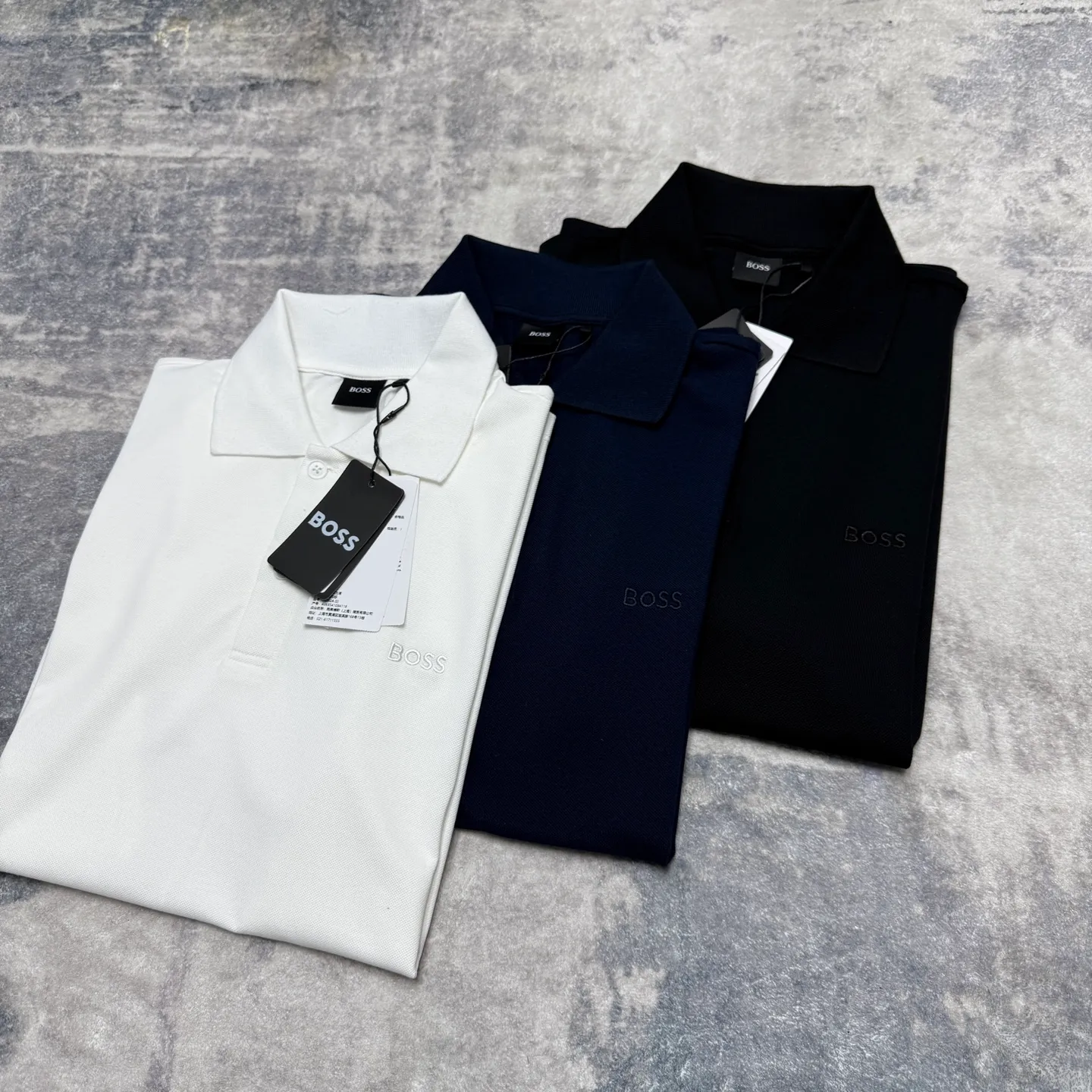 HUGO BOSSPremium POLO + 26 New Arrival Breathable ！ ！ ！ ！ ！ ！ ！ ：Black Navy Blue White Size S XL S： 70 100 47 100-120 M： 72 104 48 120-140 L： 74 108 49 140-160 XL： 76 114 50 160-180