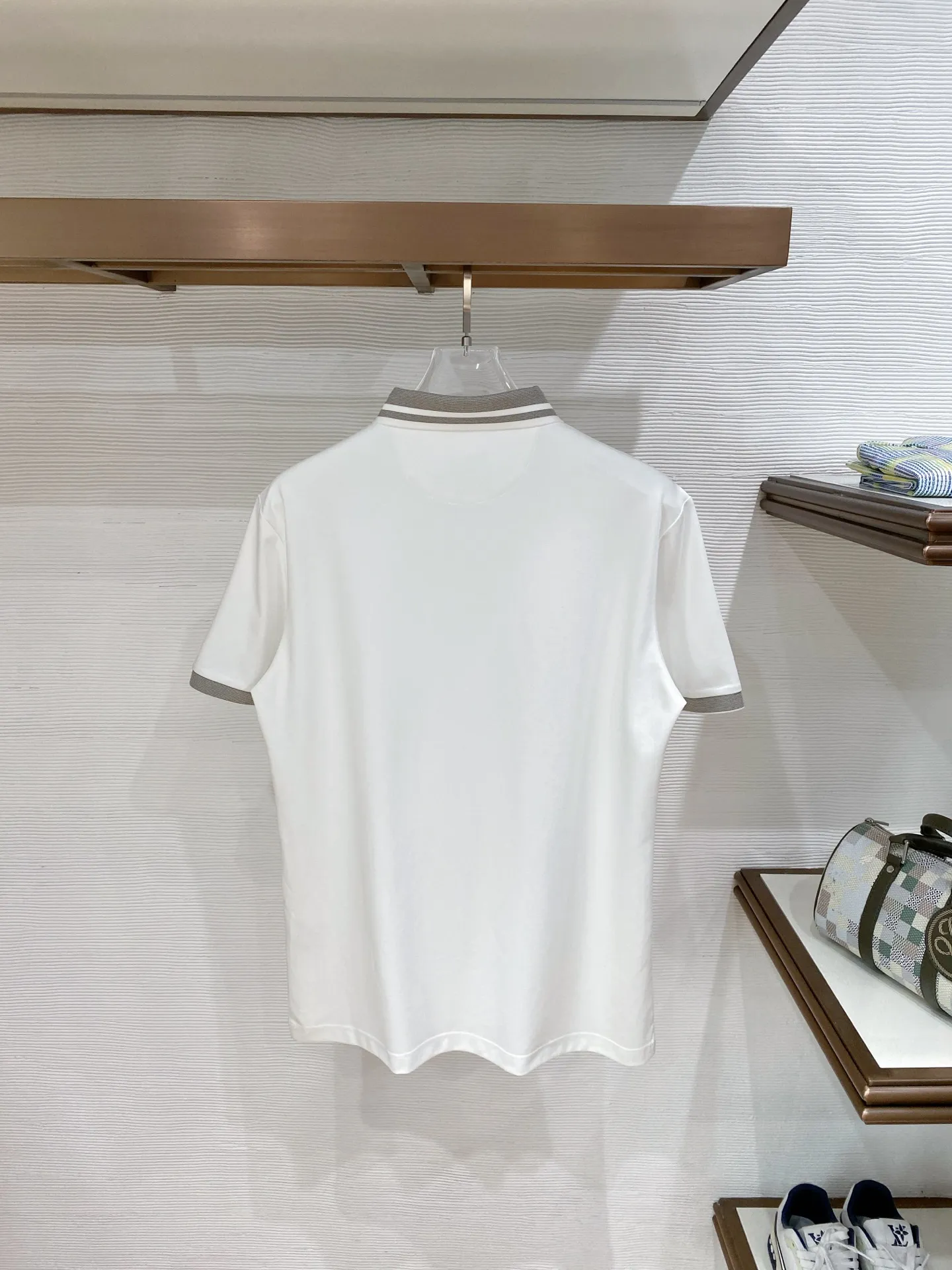 Boss ， ， 、 、Navy Blue、 。 ， ， 。 ，Breathable 。 Classic ， ， 。 Sizes：M-4XL