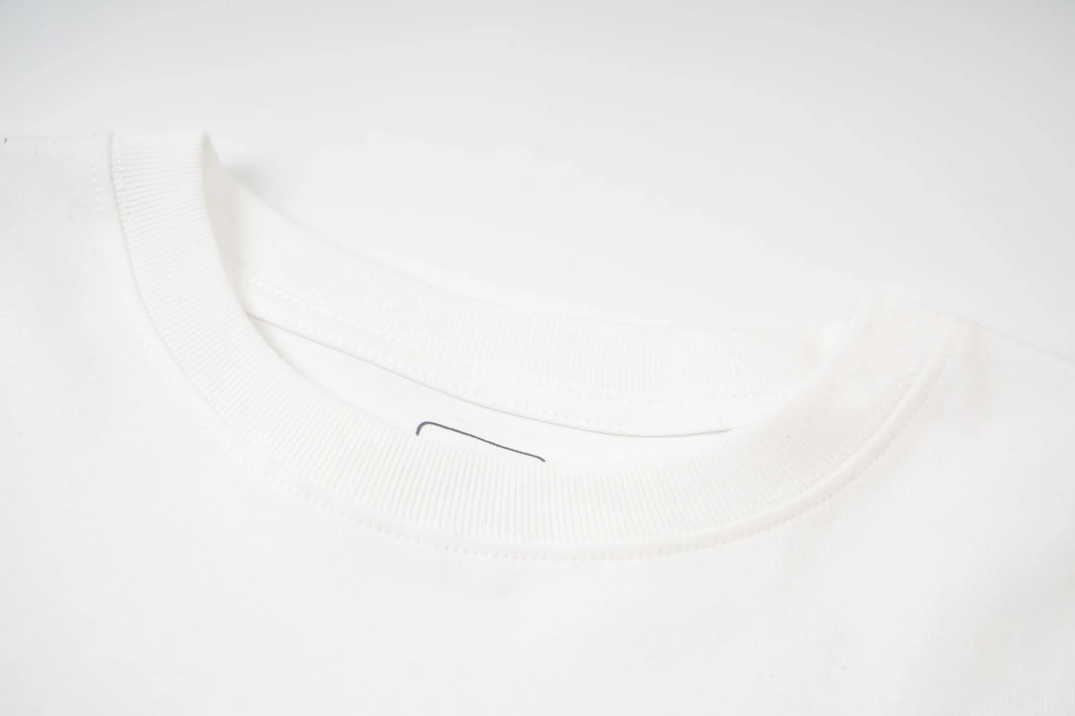 DESCENTE Series 32s Classic Same Style ：Black White Size：XS L