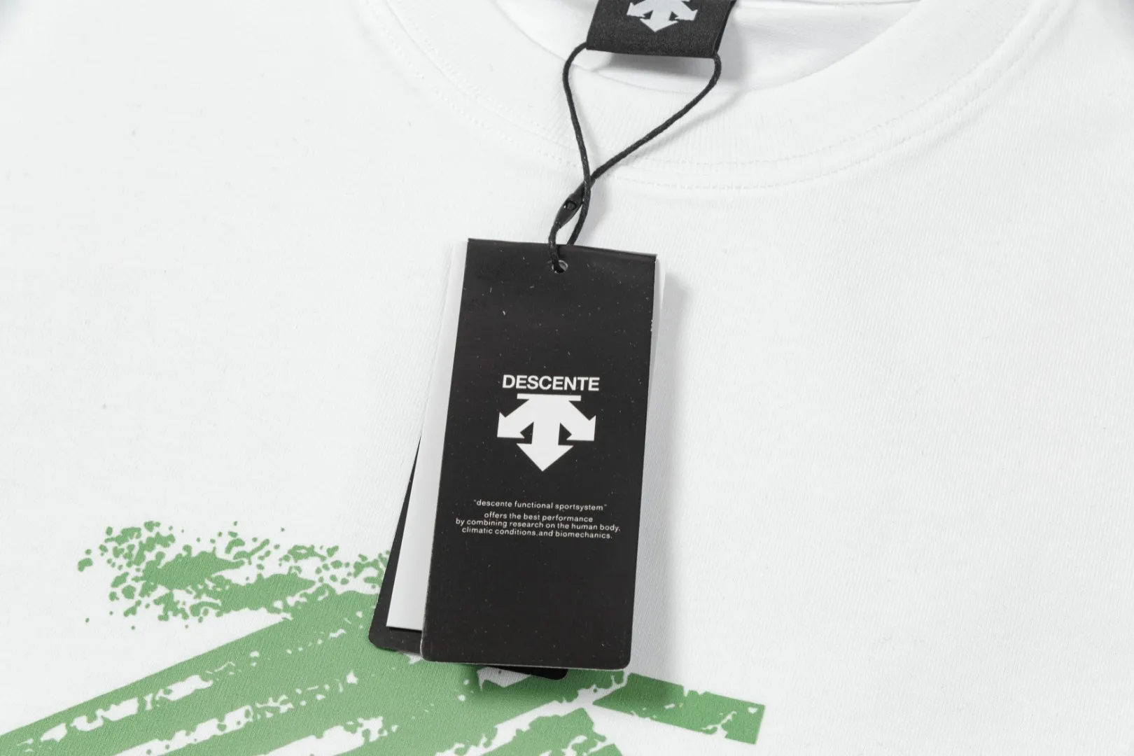 DESCENTE Series g Same Style Sizes：1 2 3 4 :Black White
