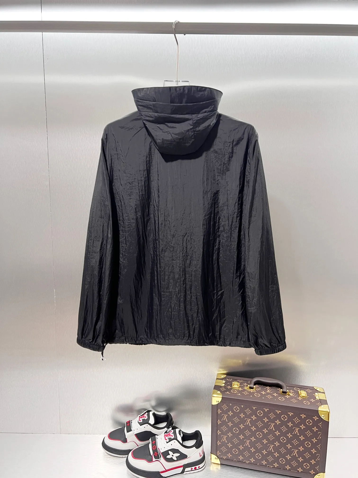 DESCENTE*Desante Classic Logo exquisite thick plate glue printing Original yarn technology blocks UV %98 hooded windbreaker sun protection jacket ✅Boutique top quality craftsmanship‼ Complete three standards ●Material 100% cotton ●Ultra-thin raw yarn ●Printing process ●Normal version ●Size: XL XXL XXXL 4XL