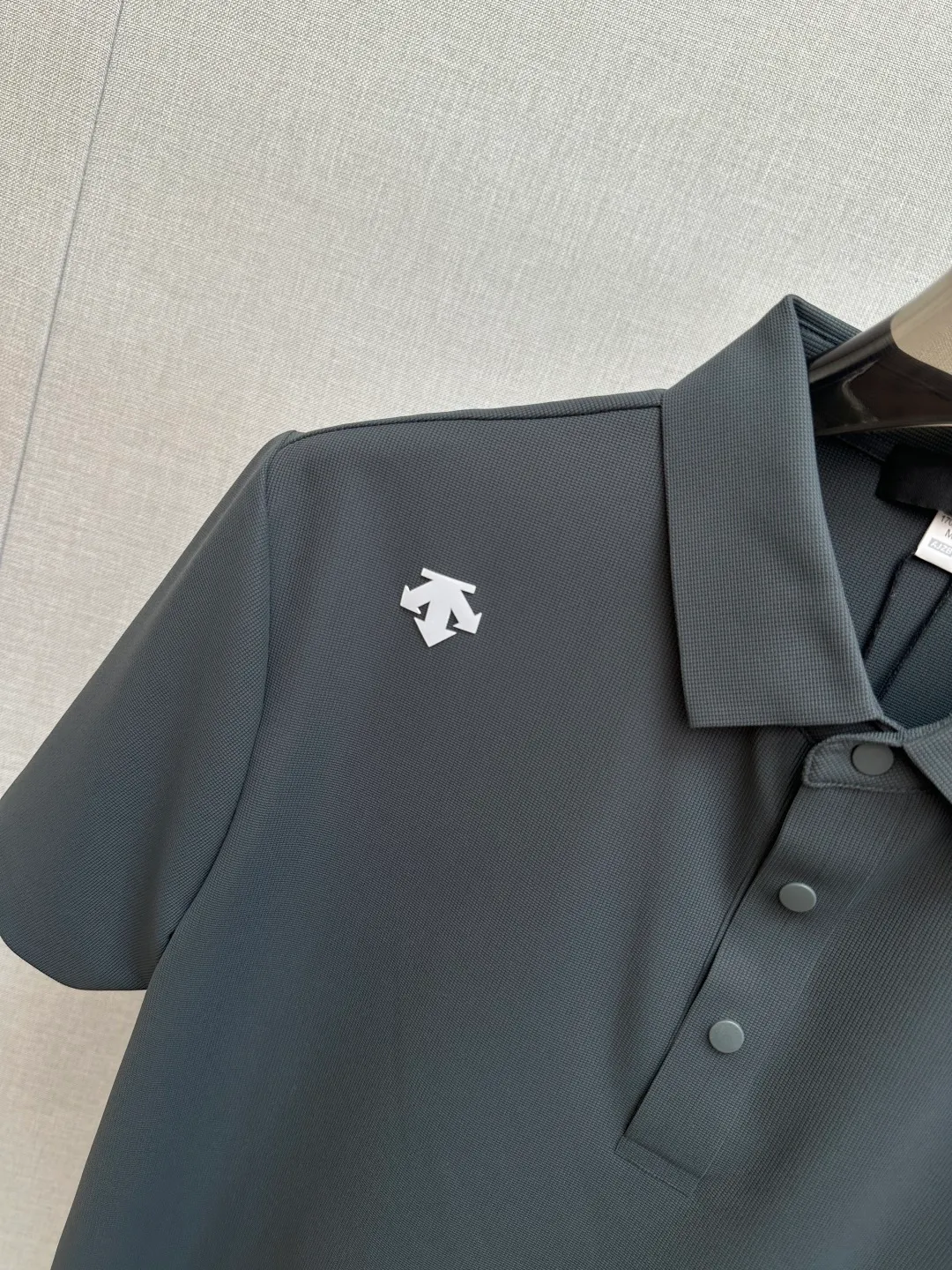 Top Quality 2026 new lapel, original customized fabric, soft to the touch. Top imported private goods, fashionable design and trendy short sleeves, without losing luxury. There is no doubt about the quality. The upper body effect is awesome, luxury official website Same Style! Size:M-4XL