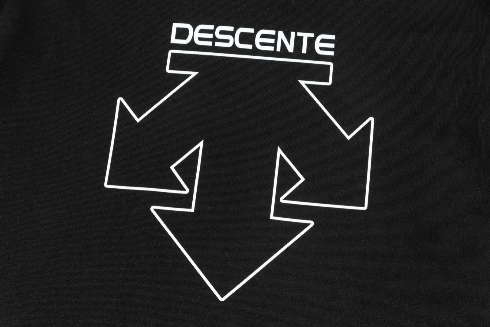 DESCENTE Series g Same Style Sizes：1 2 3 4 :Black White