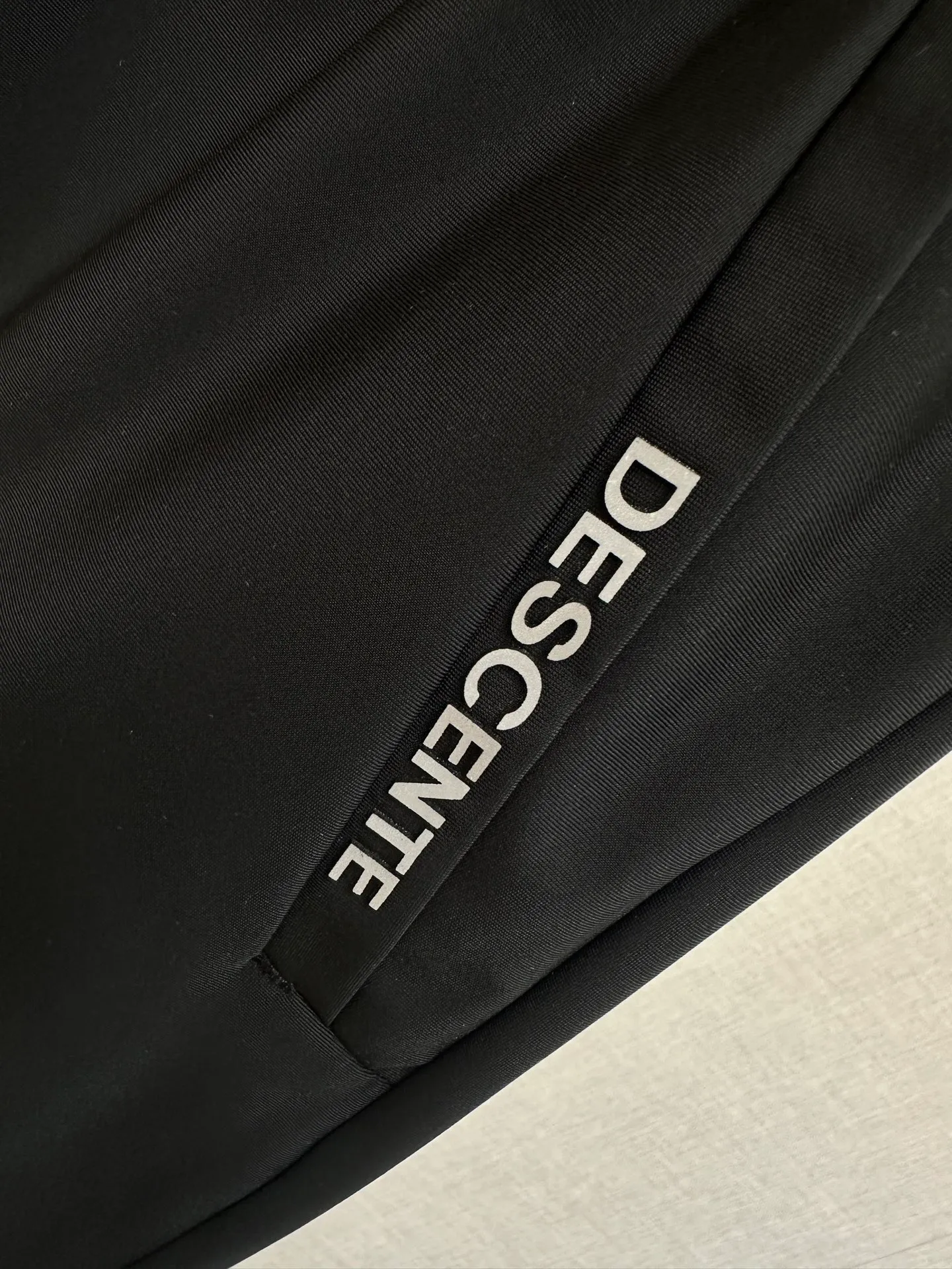 Hot Sale Shorts 2026ss New Arrival Men's Casual Shorts, Premium Version! The custom-made fabric Breathable in the counter has high comfort, impeccable details, and brand design concept, reflecting high quality. It feels delicate and soft! It presents a casual cut and the upper body shape is great! Sizes:M-4XL