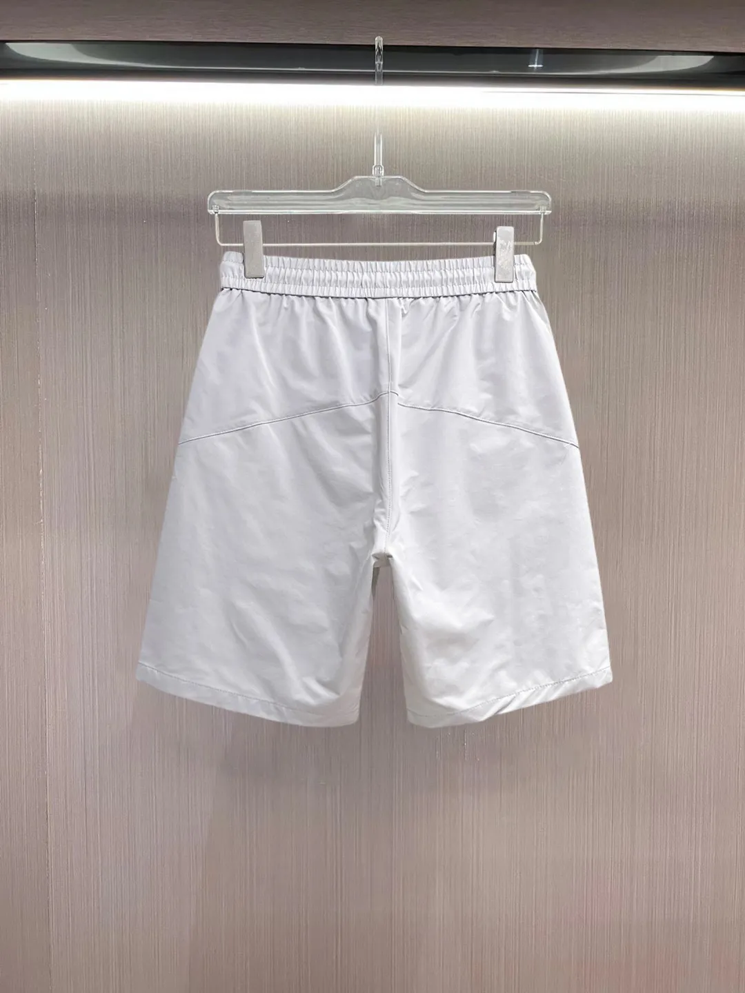 🆕Desante SSNew Arrival pure cotton men's casual shorts, advanced custom-made Breathable fabric, Breathable fabric, extremely stretchy and comfortable, with impeccable details, top-grade accessories, original logo design concept, delicate and soft feel! The upper body fit is awesome! Size: M-XXXL Please state your height and weight when ordering