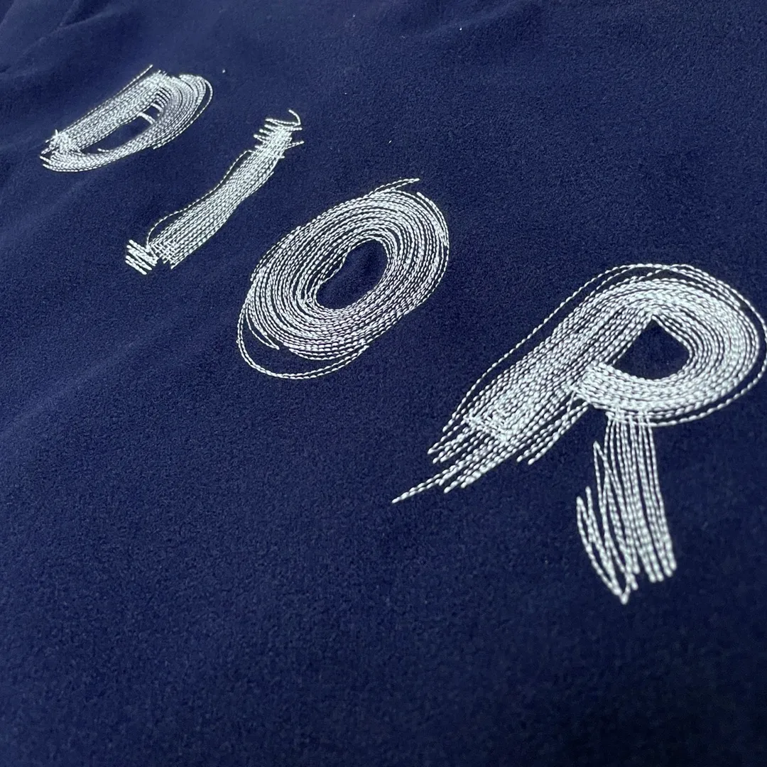 Dior➡️ 2025ss ， 。 LV ， ， 。 1 ， 。 ， 。Premium ！ ！ Quality！ Size：M L XL XXL