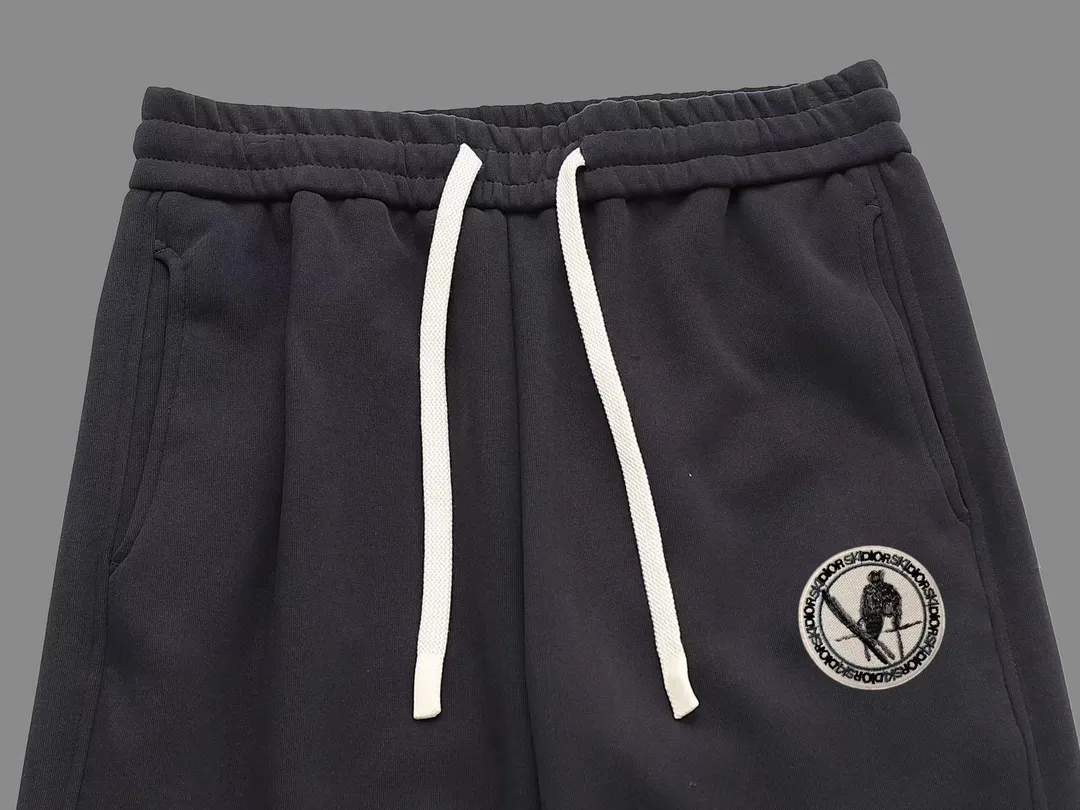 ，（ ， ） Logo g Black White ：Black Gray Light Gray Dark Gray Size 29-36