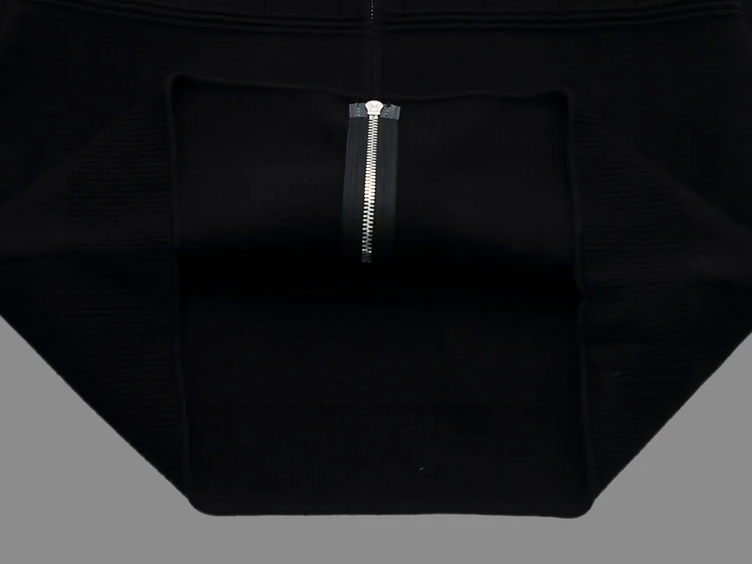 ， （ ） New Arrival :Classic os Colour:Black White Sizessize:MLXLXXL 3XL
