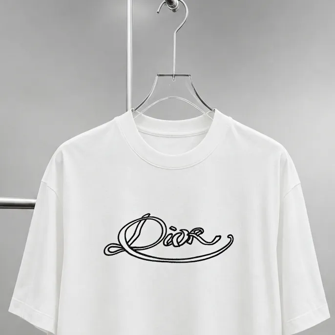 dio~ Dior letter signature embroidery, official Same Style "differentiated currency fabrics" Double yarn pure cotton, tight yarn short-sleeved tee upper body is very comfortable, Same Style half sleeves for men and women, dropped shoulders and loose fit Color: Black White Coffee Brown Size: S (90-130 pounds) M (125-150 pounds) L (135-165 pounds) XL (160-190 pounds) XXL (185 pounds)