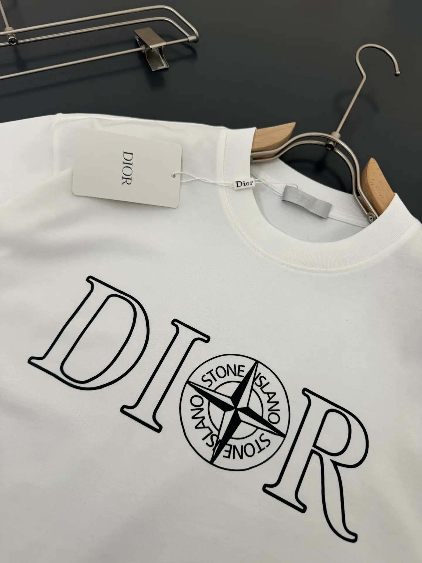 DIOR* g t Breathable logo New Arrival t ， ， Versatile ：Black White Red Sizes：S M L XL XXL