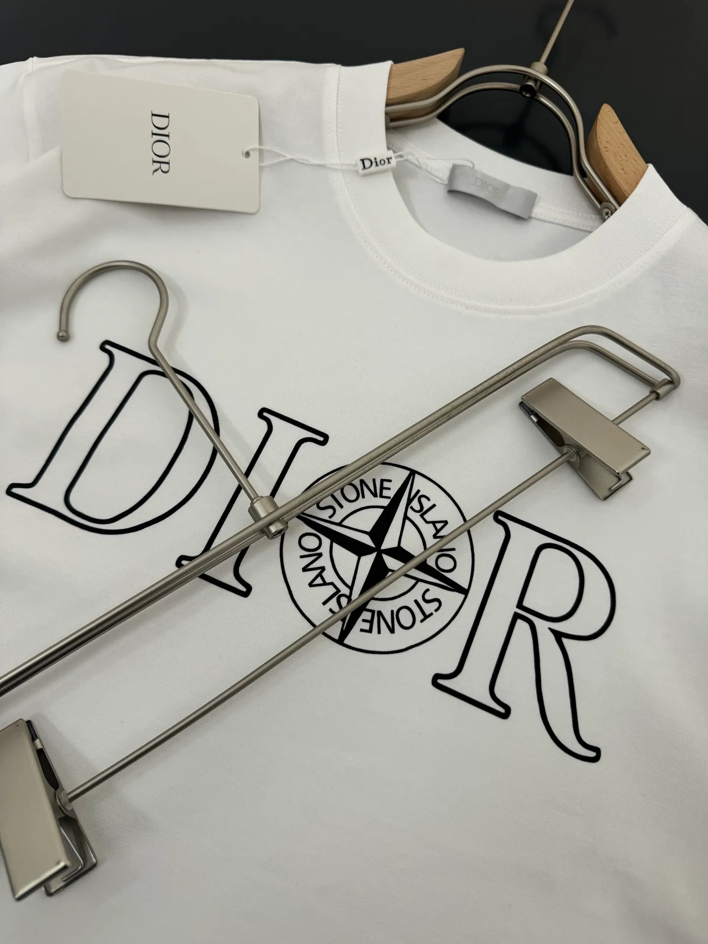 DIOR* g t Breathable logo New Arrival t ， ， Versatile ：Black White Red Sizes：S M L XL XXL