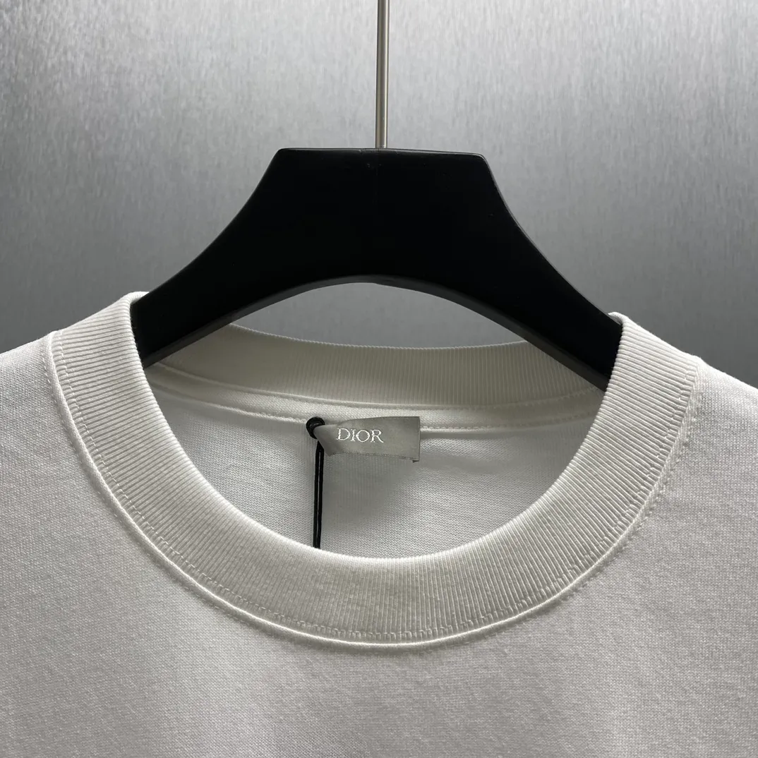CD logo T Size : S-XL Dior Charm T Classic Dior 。 Beige ， ， Dior Charm 。 ， 。