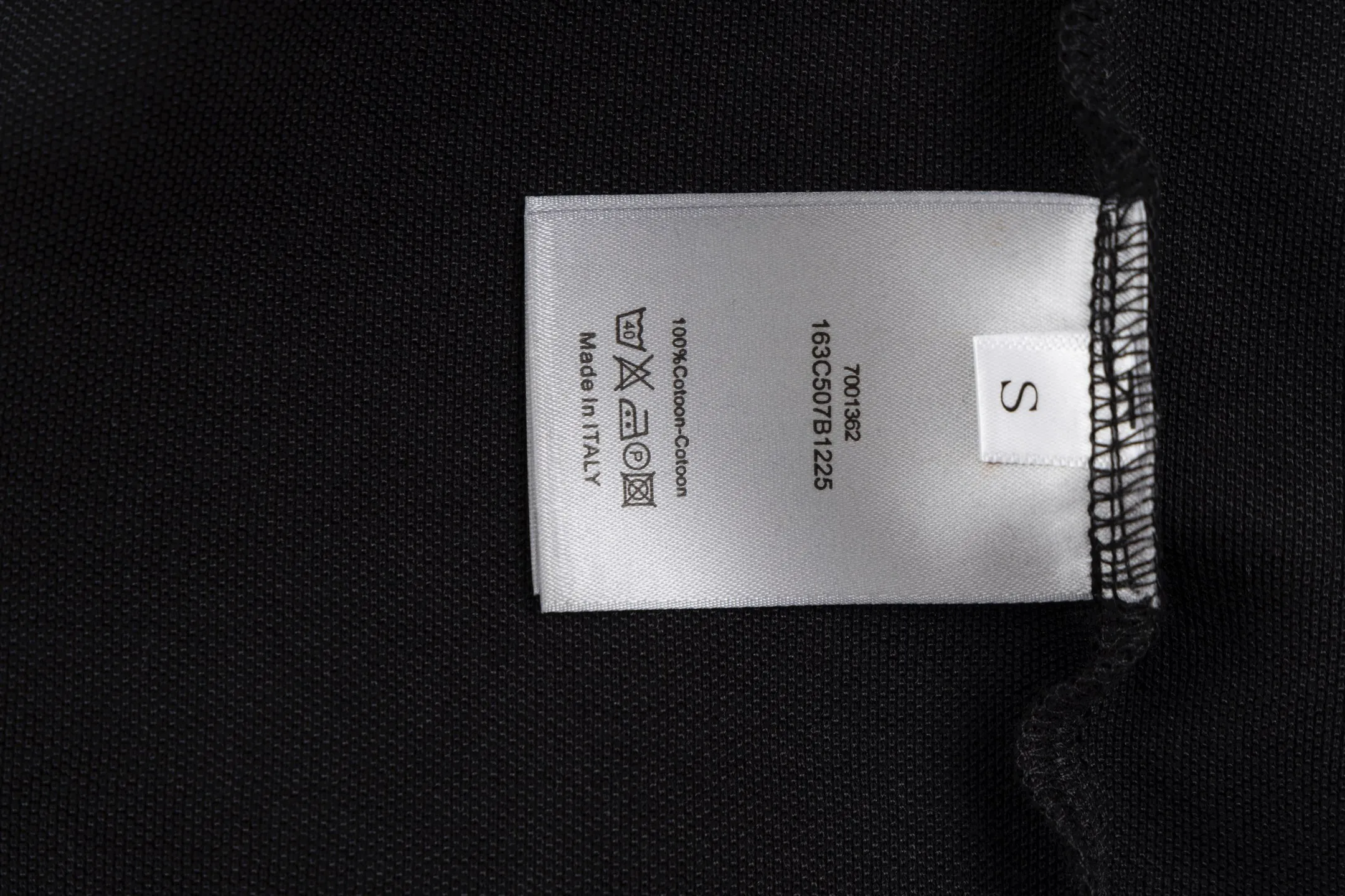 【 . Quality】 DIOR Diamond POLO Black Dior Diamond 1: “Dior ” 2: 1:1 1:1 ( ) ：8847# ：White Black Size：XS S M L