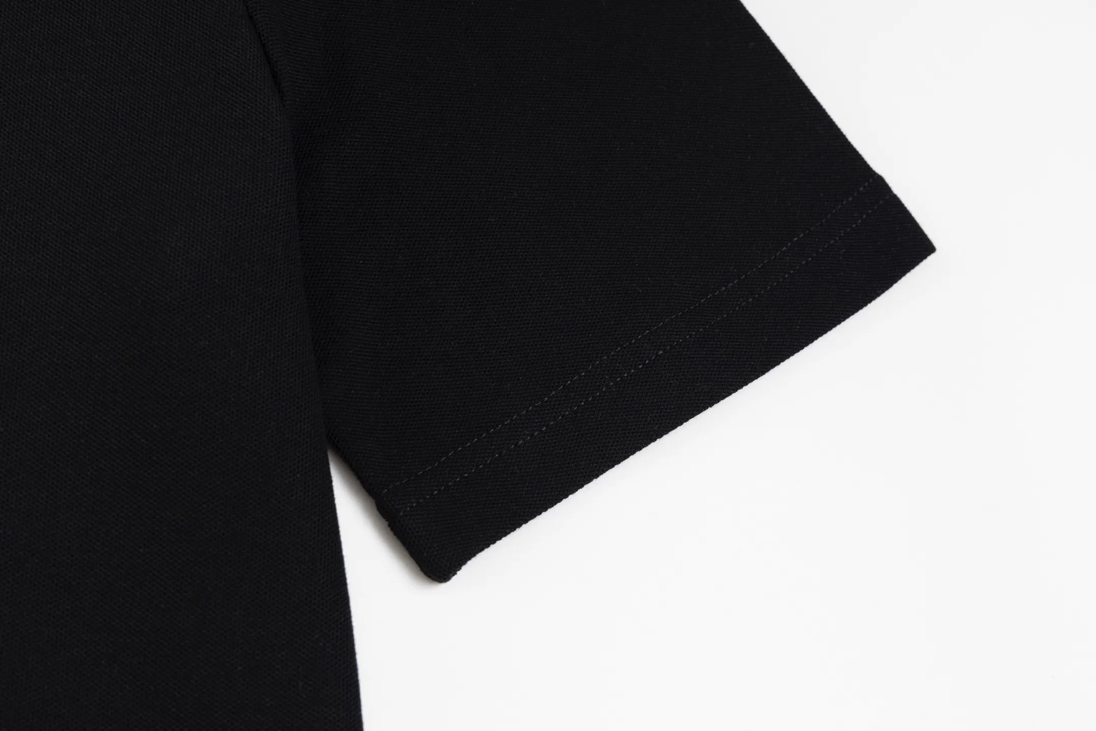 【 . Quality】 DIOR Diamond POLO Black Dior Diamond 1: “Dior ” 2: 1:1 1:1 ( ) ：8847# ：White Black Size：XS S M L