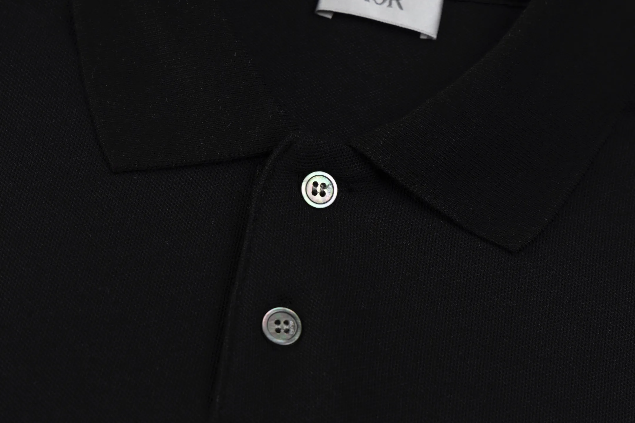 【 . Quality】 DIOR Diamond POLO Black Dior Diamond 1: “Dior ” 2: 1:1 1:1 ( ) ：8847# ：White Black Size：XS S M L