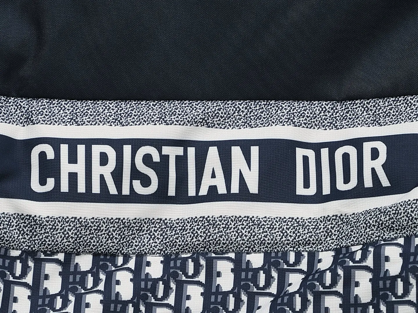 ： sizi： DIOR Series Classic 90 · · (Maria Grazia Chiuri) ， 。 ， “CHRISTIAN DIO*” 。 ， 。Classic Versatile ， ， ！ ！ ， ， ， ，3D ！ ， ，l ， ， ， ， riri ！ 90 ， ， ！ ， ， ， ，