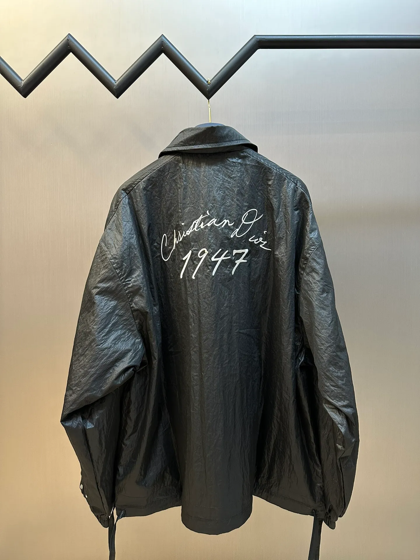 Dior ， ， ， Christian Dior ， Dior ， ， 。 ， ， ， 。 ， ， Christian Dior 。 size：46.48.50.52