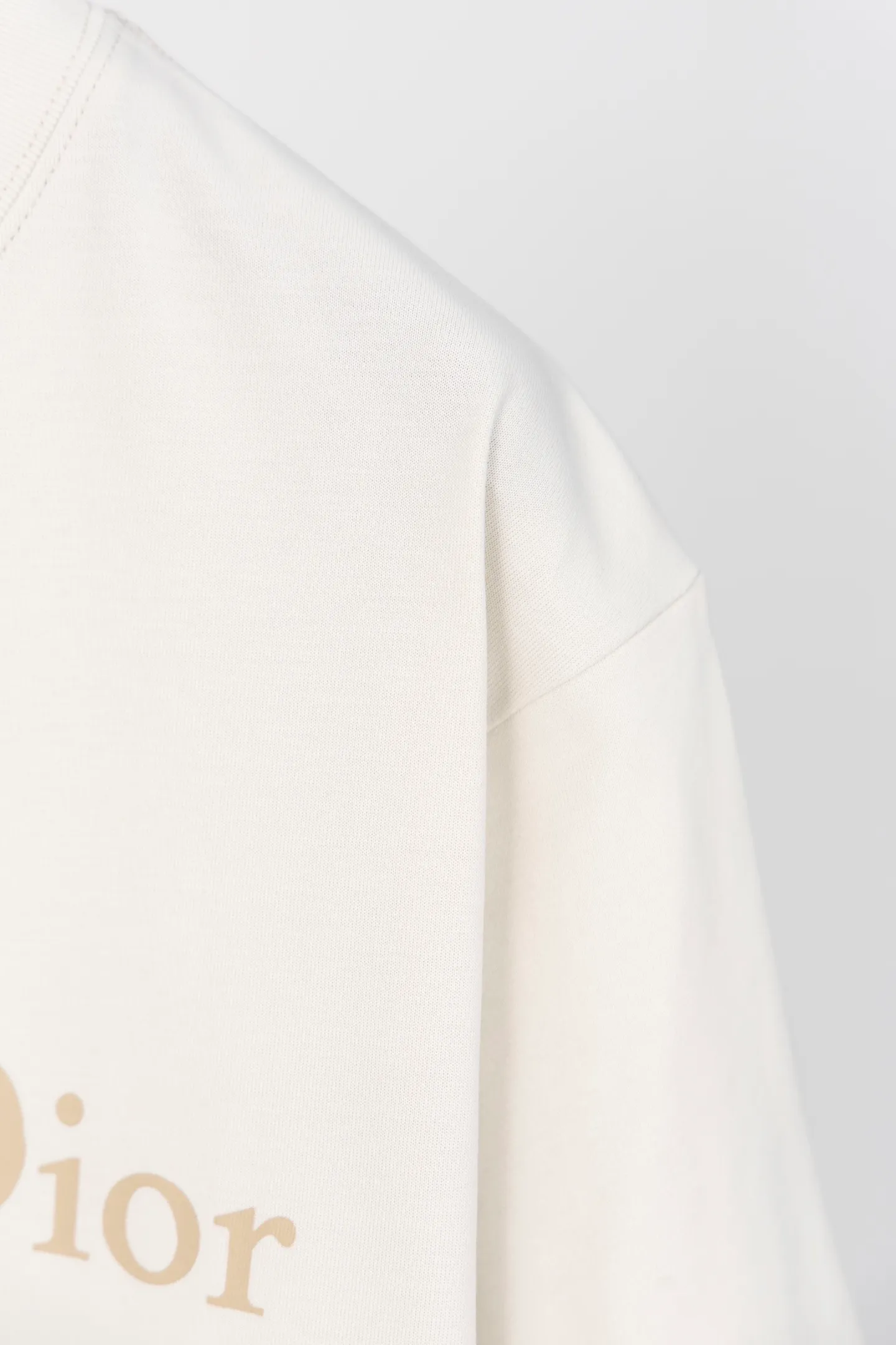 【 . Quality】 DIOR 25New Arrival T Cistian Couture T Series ， Classic 。 ， Cistian Couture 。 ， 。 32 100% ( ) 1x 1 ( ) 1:1 1:1 ( ) ：8853# ：White Black Blue Size：XS S M L